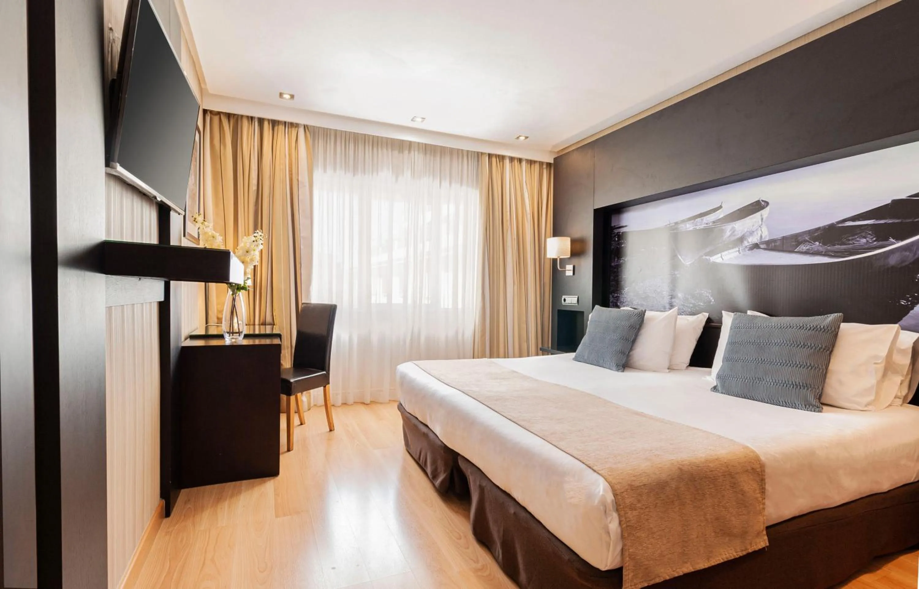 Premium Double or Twin Room in Oh Nice Ulises Ceuta