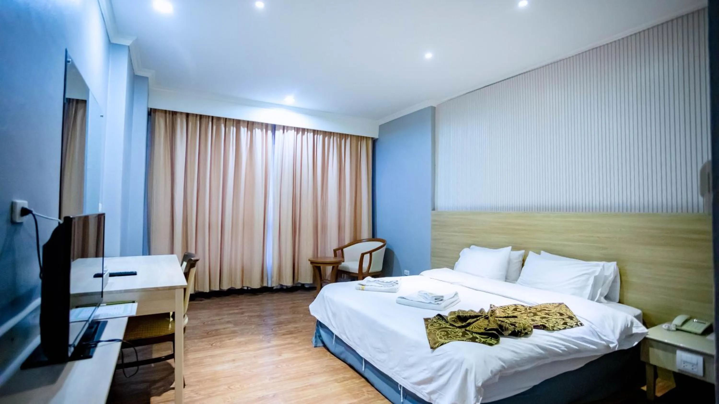 Deluxe Double Room in CBD 2 Hotel