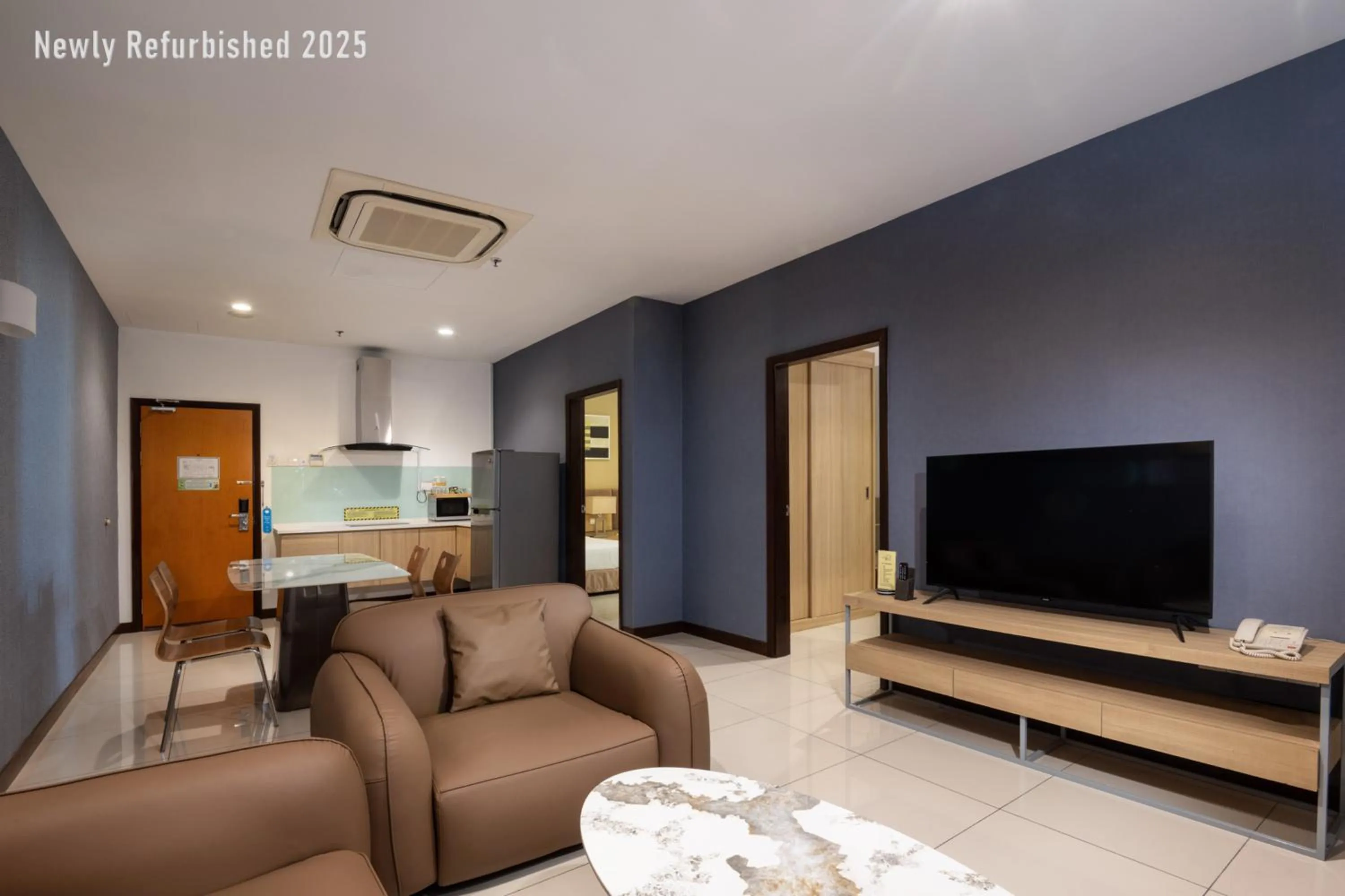 Deluxe Two-Bedroom Apartment (with Kitchen) in One Pacific Hotel and Serviced Apartments