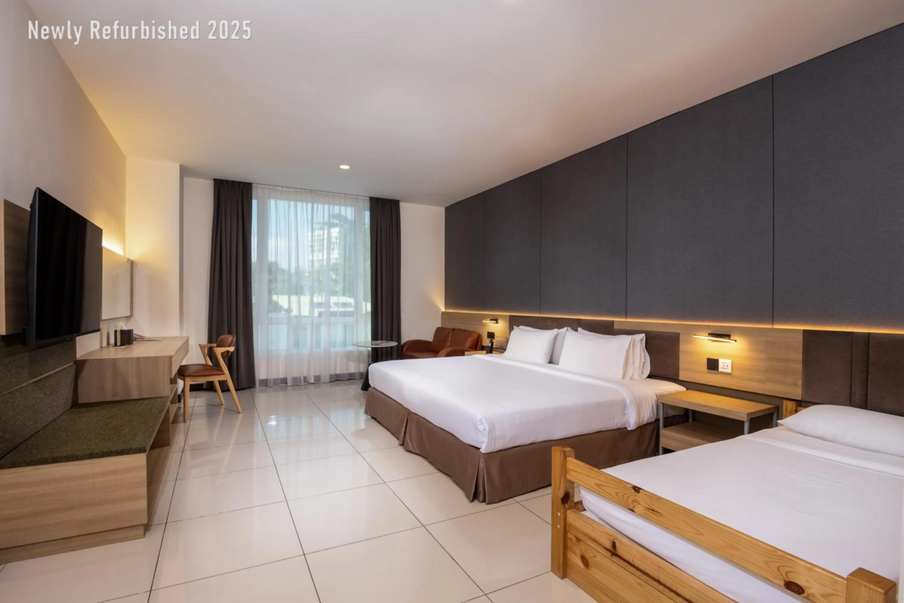 Deluxe Triple Room in One Pacific Hotel and Serviced Apartments