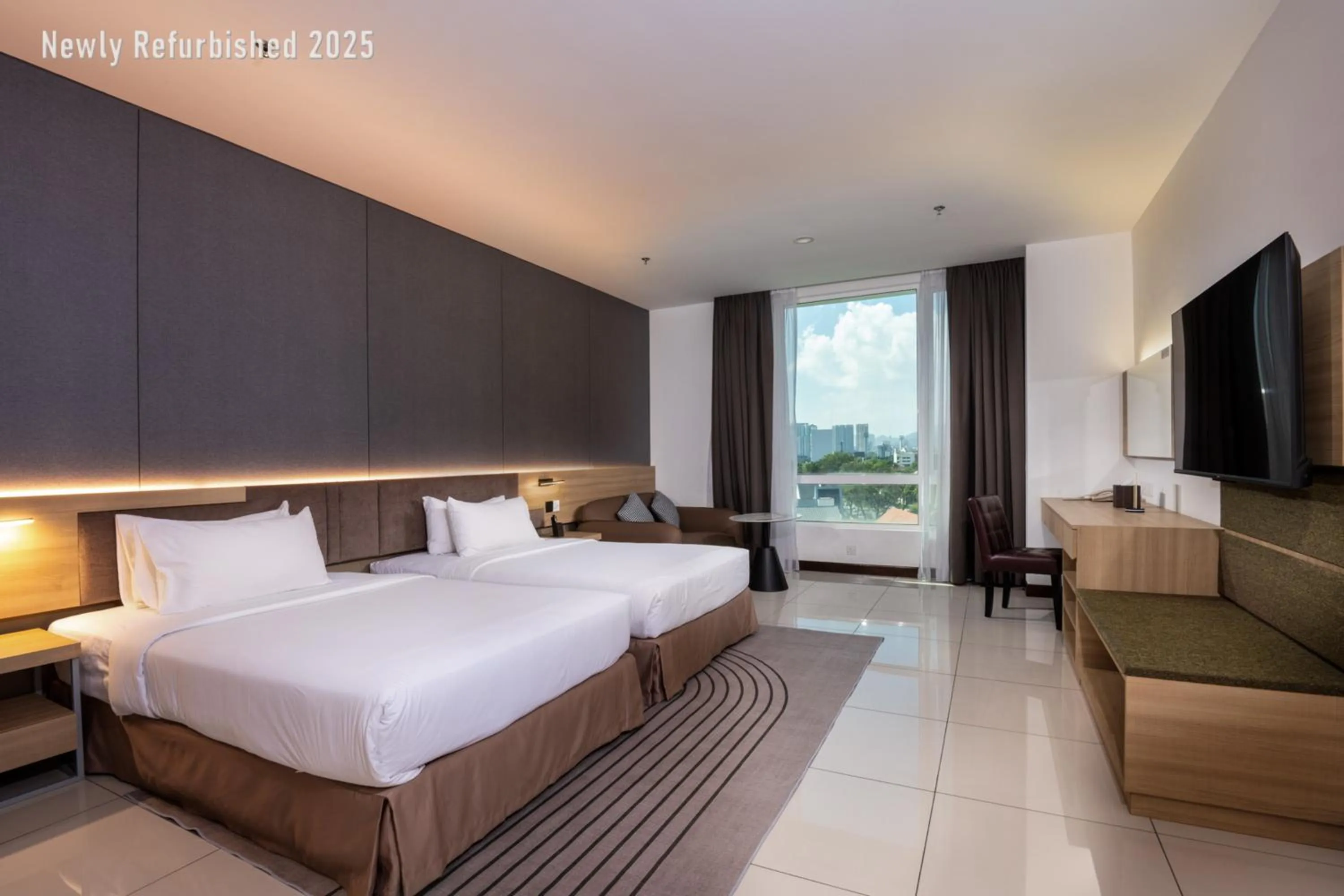 Deluxe Twin Room in One Pacific Hotel and Serviced Apartments