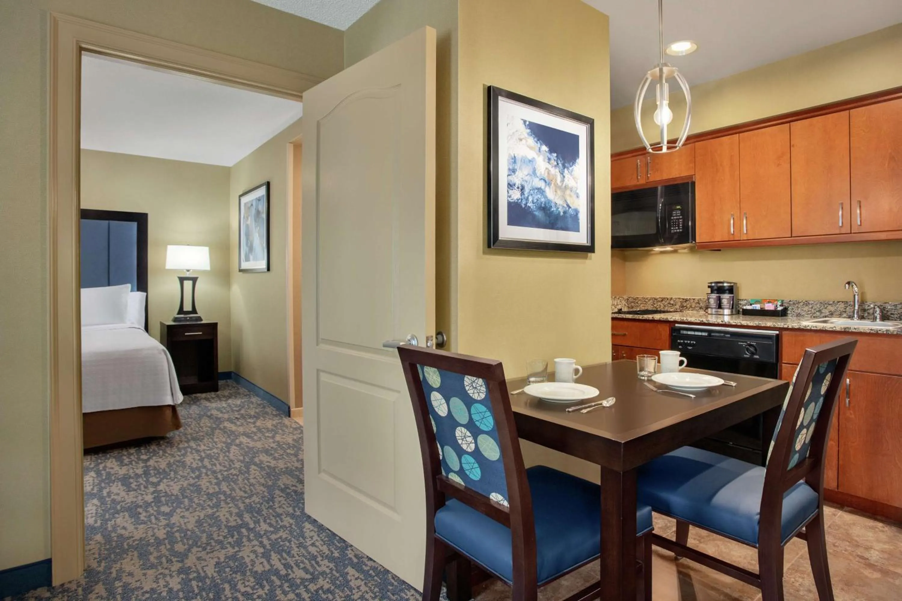 One-Bedroom King Suite with Whirlpool - Non-Smoking  in Homewood Suites by Hilton Fort Smith