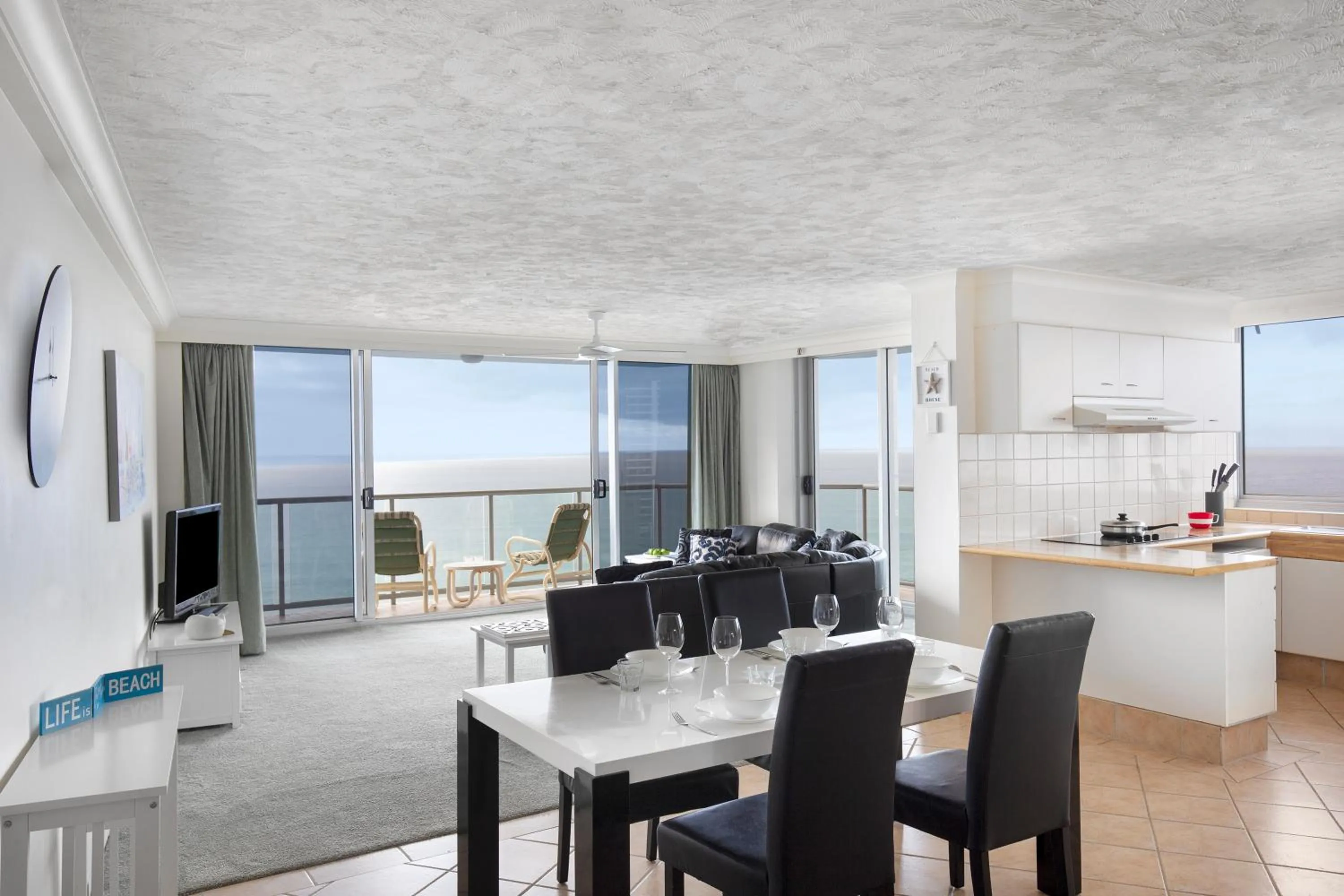 Two-Bedroom Apartment in BreakFree Peninsula