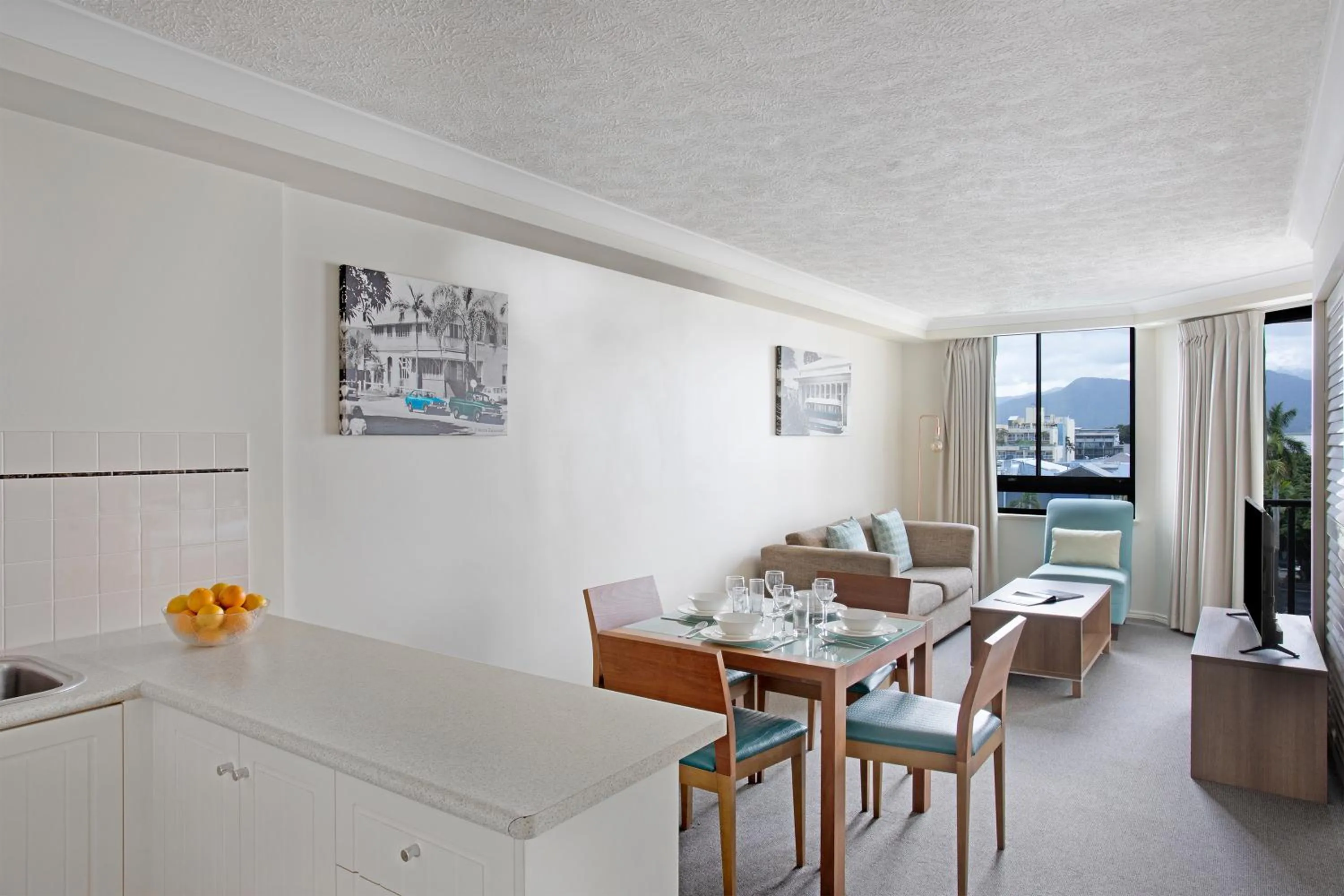 One-Bedroom Apartment with City View in Mantra Esplanade