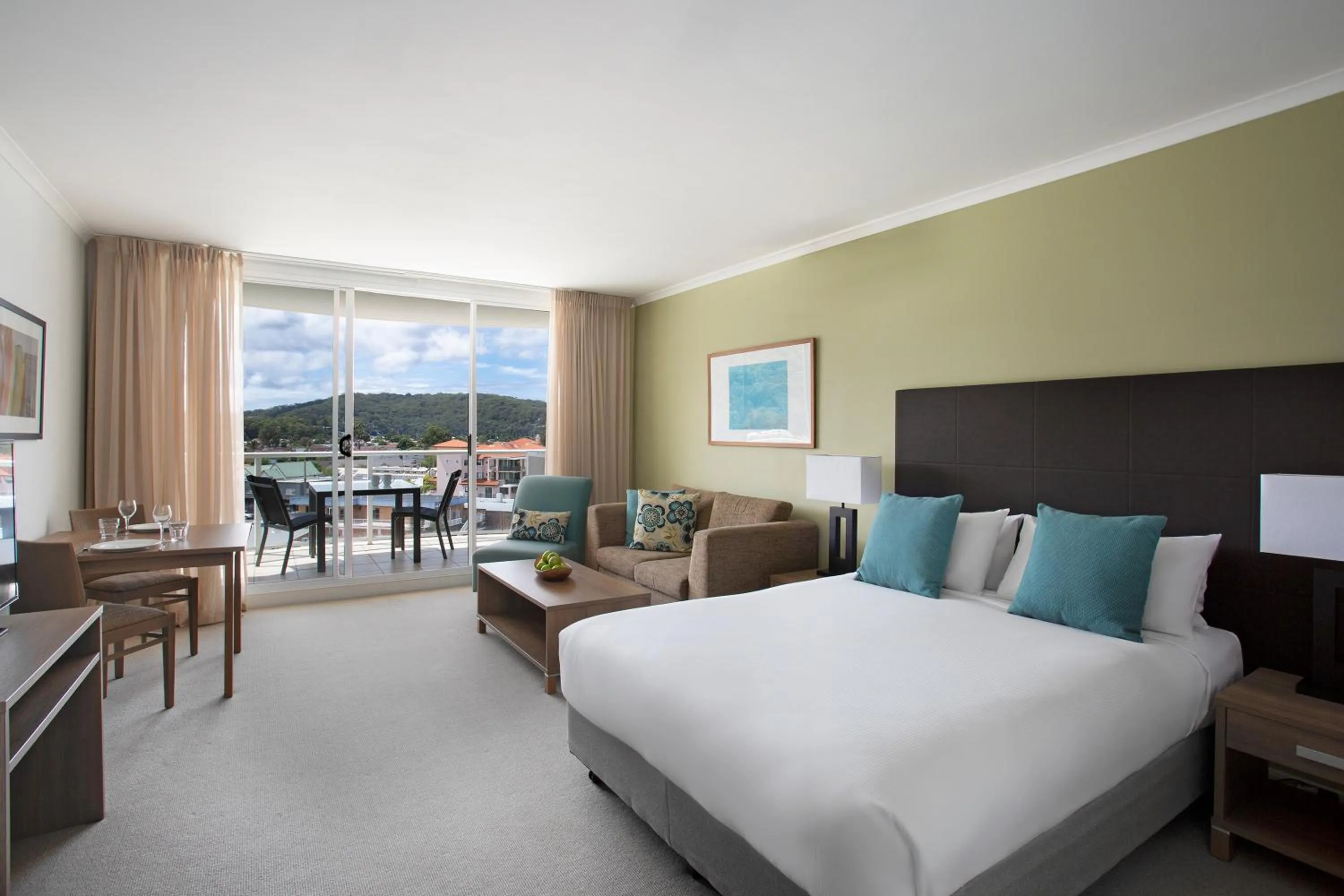 Studio Spa Suite with Town or Hinterland View in Mantra Ettalong Beach