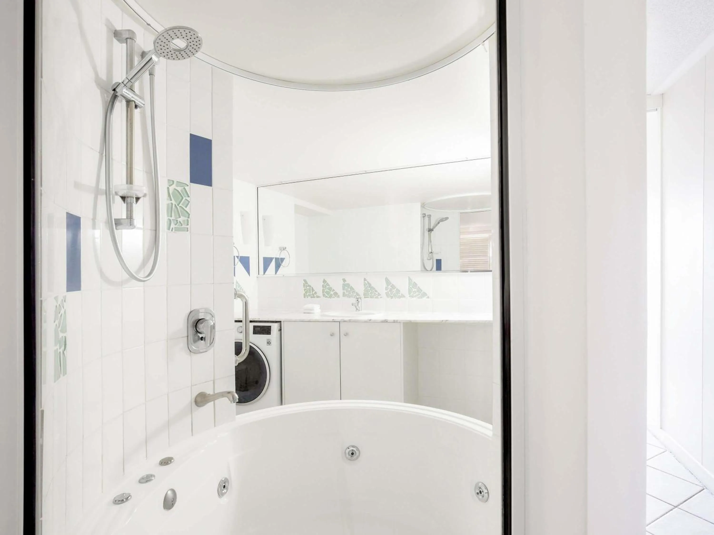 One-bedroom in Mantra Mooloolaba Beach