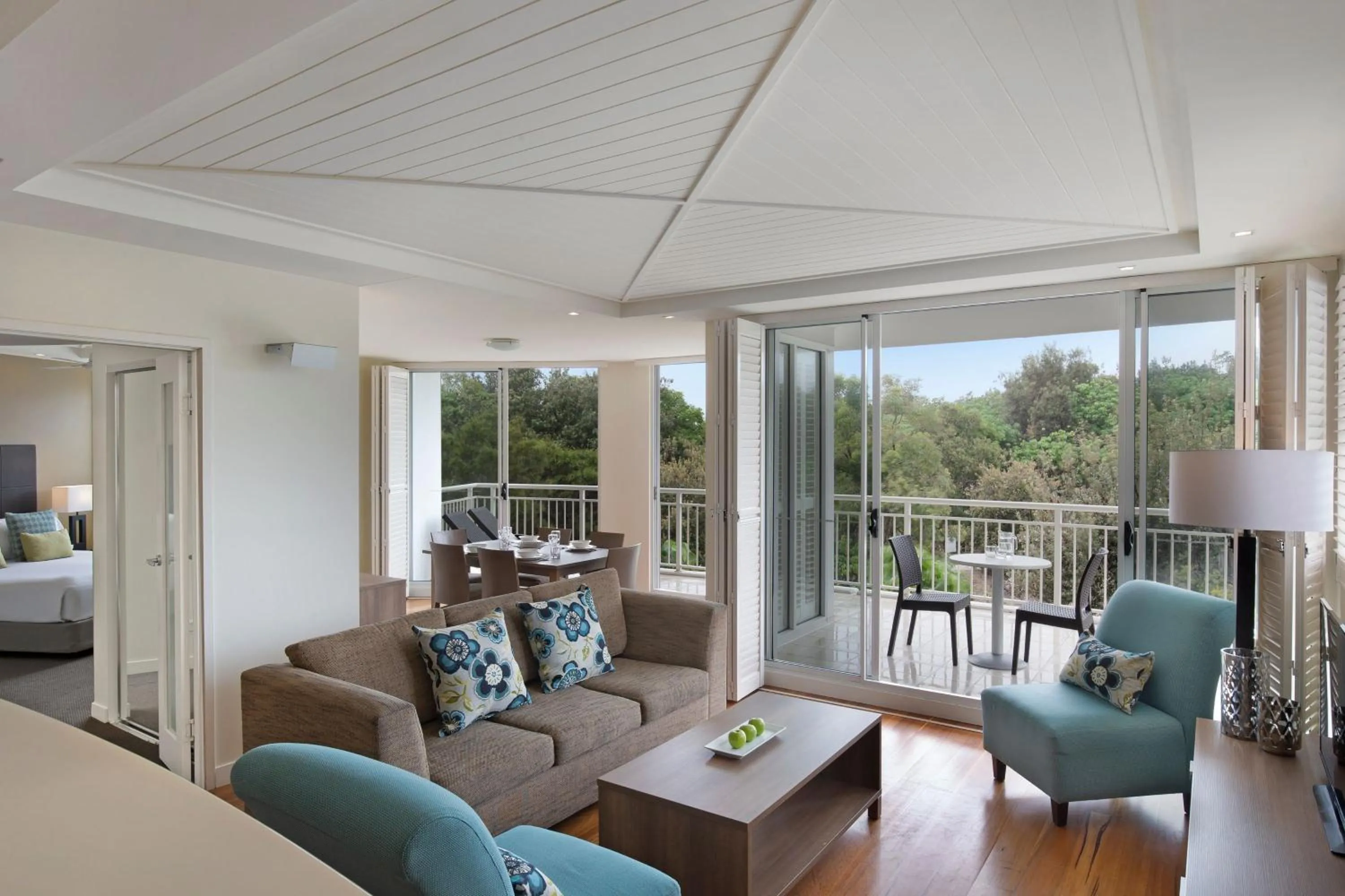 Two-Bedroom Deluxe Apartment in Mantra on Salt Beach