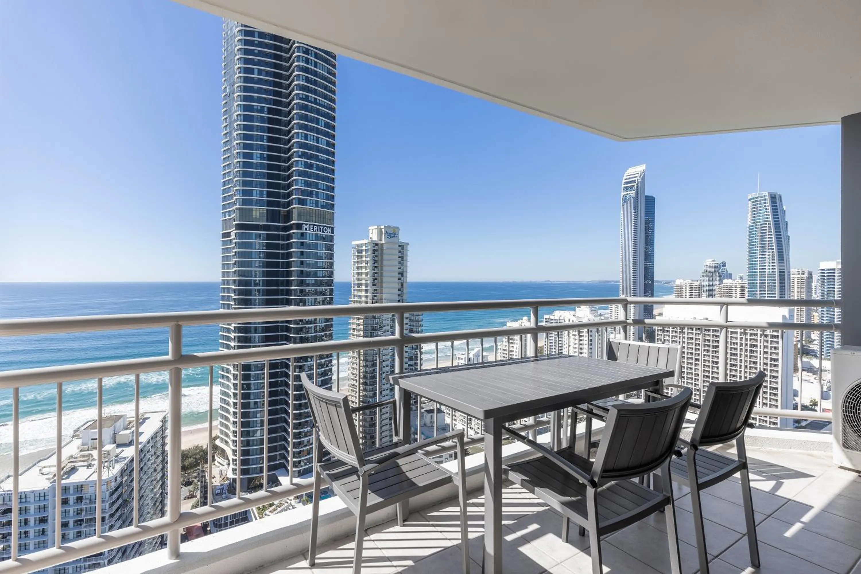 Three-Bedroom Apartment in Mantra Crown Towers