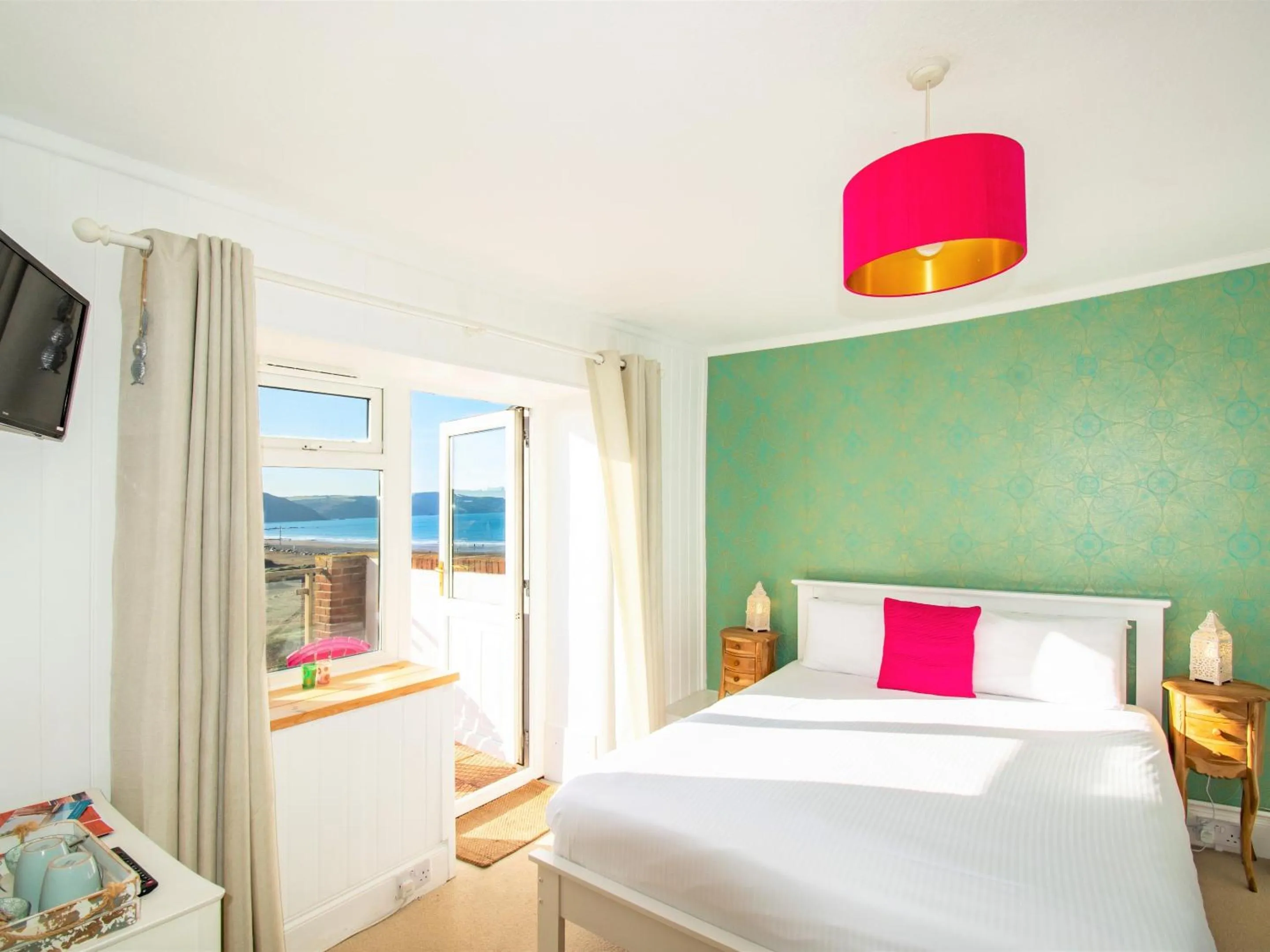King Suite with Sea View in Beach House B&B