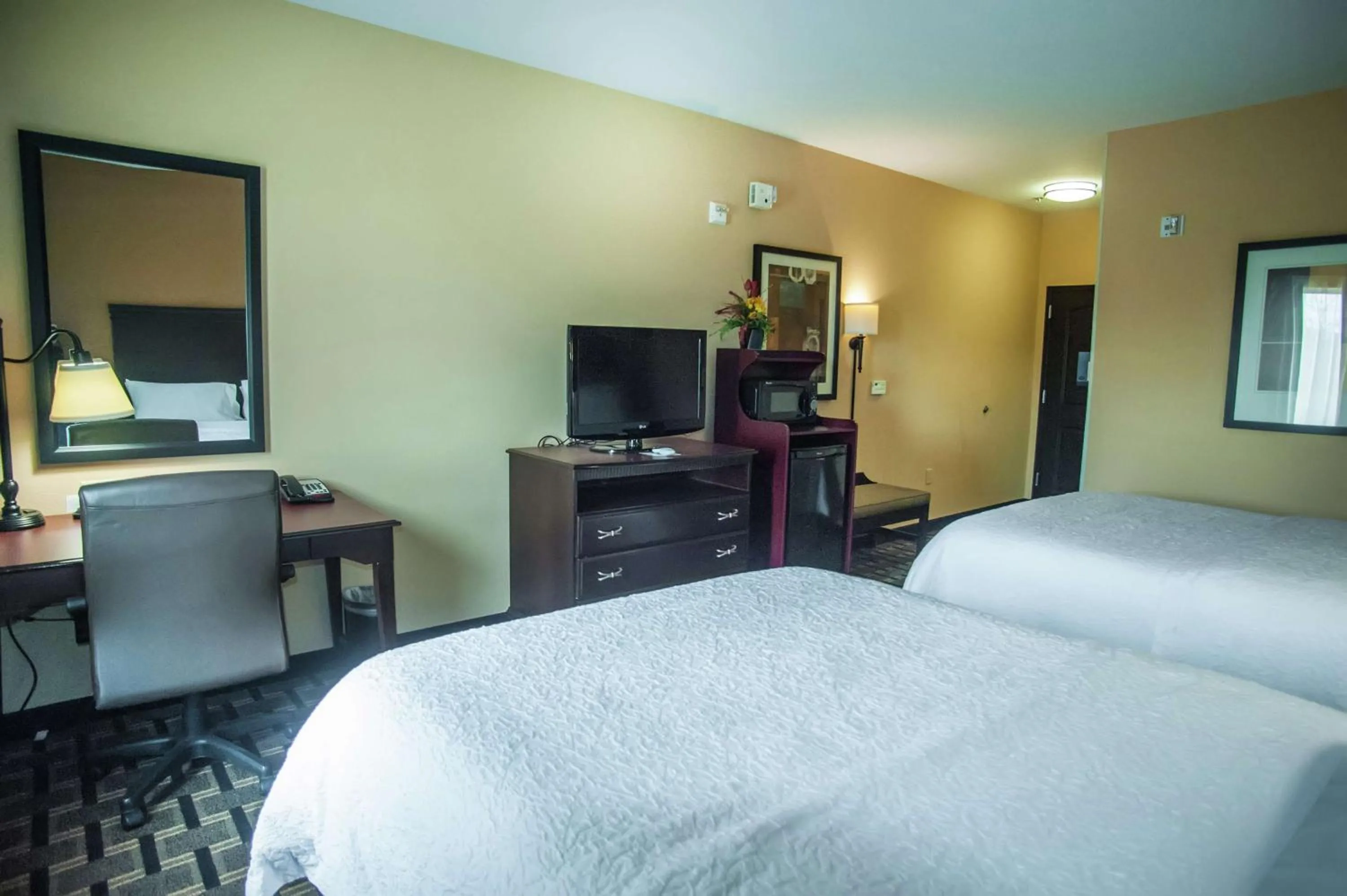 Room with Two Queen Beds - Non-Smoking in Hampton Inn & Suites Palestine