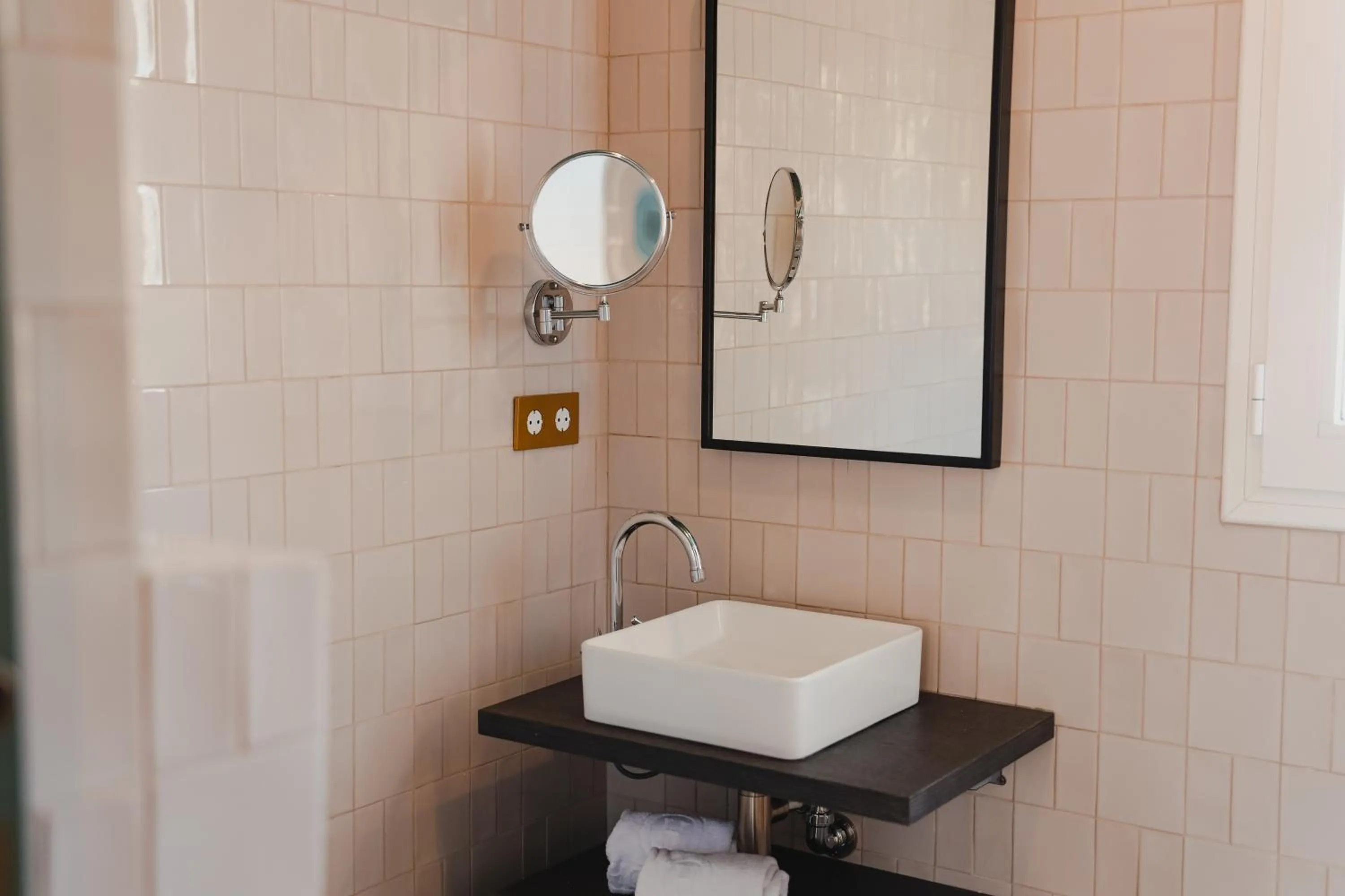 Apartment Suite in Hoposa Daina- Adults Only