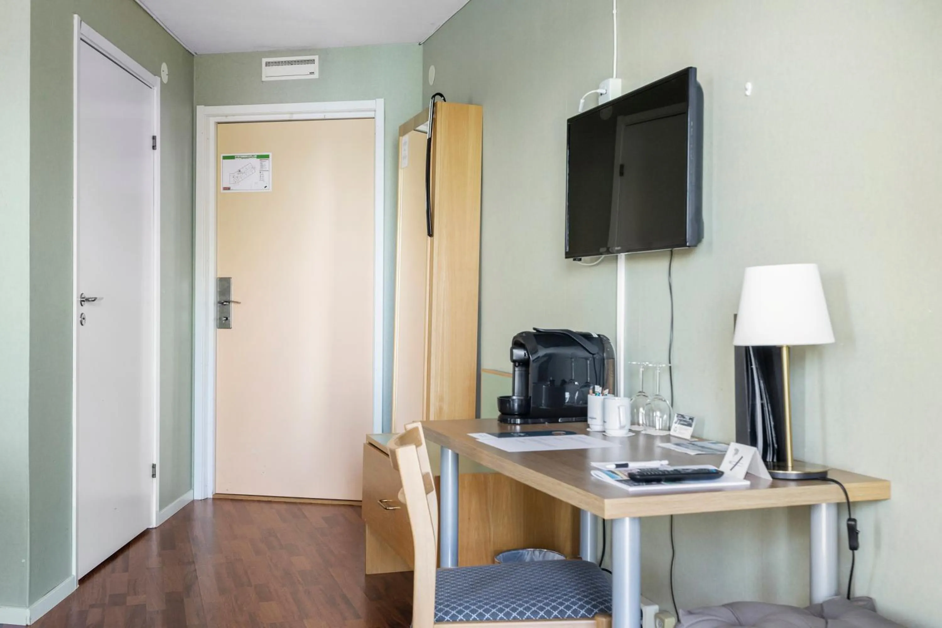 Superior Double Room with Balcony and Lake View - Non-Smoking in Hotell Frykenstrand; Sure Hotel Collection by Best Western