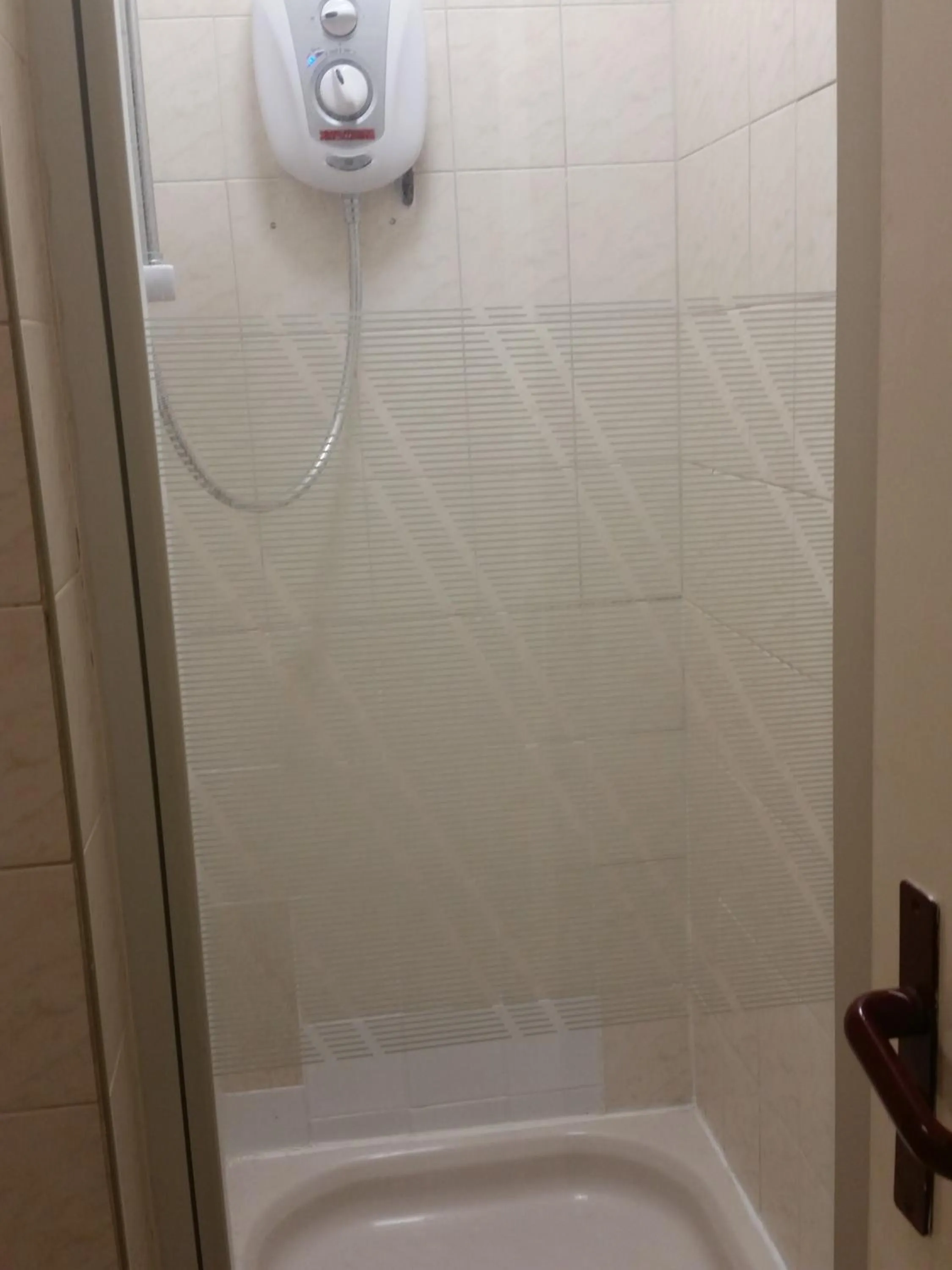 Twin Room with Private Bathroom in The Bridge Hotel