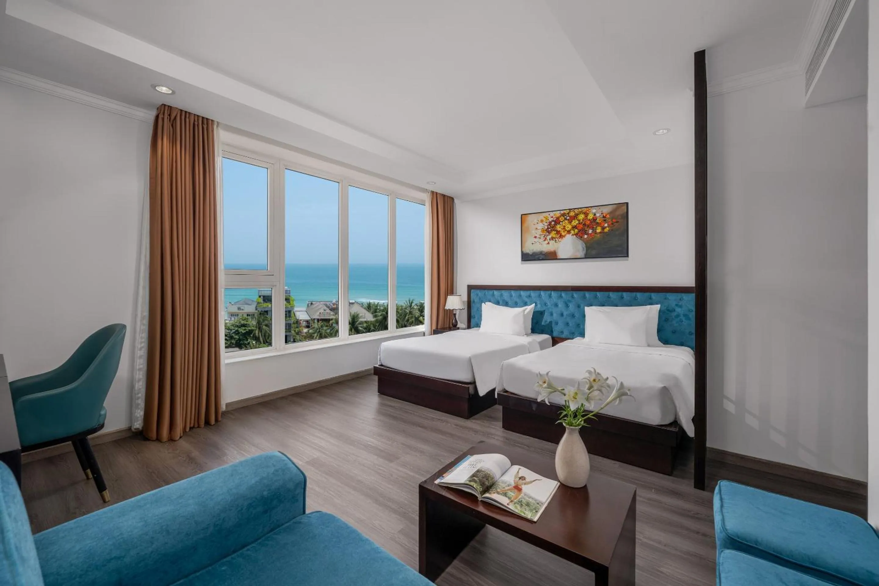 Studio Twin Ocean View - Afternoon Tea Included in BlueSun Danang Beach Hotel