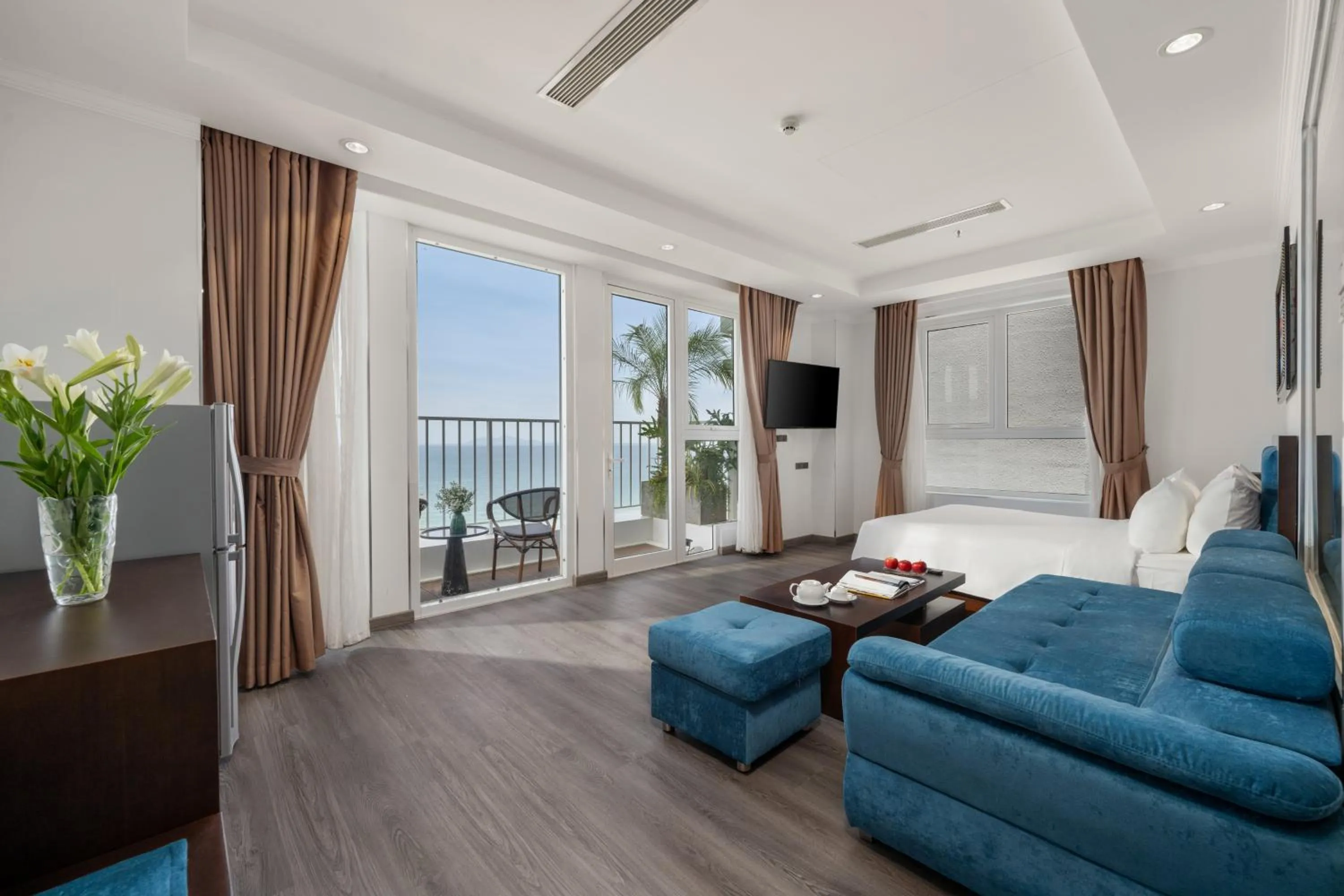 Family Connecting Room - Afternoon Tea Included in BlueSun Danang Beach Hotel