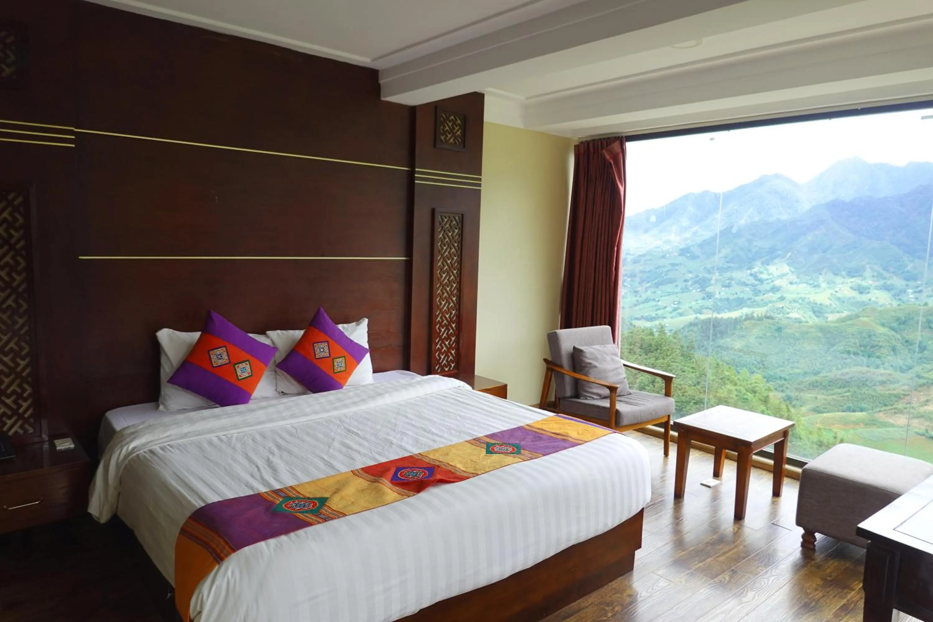 Double Room with Mountain View in Sapa Vista Hotel