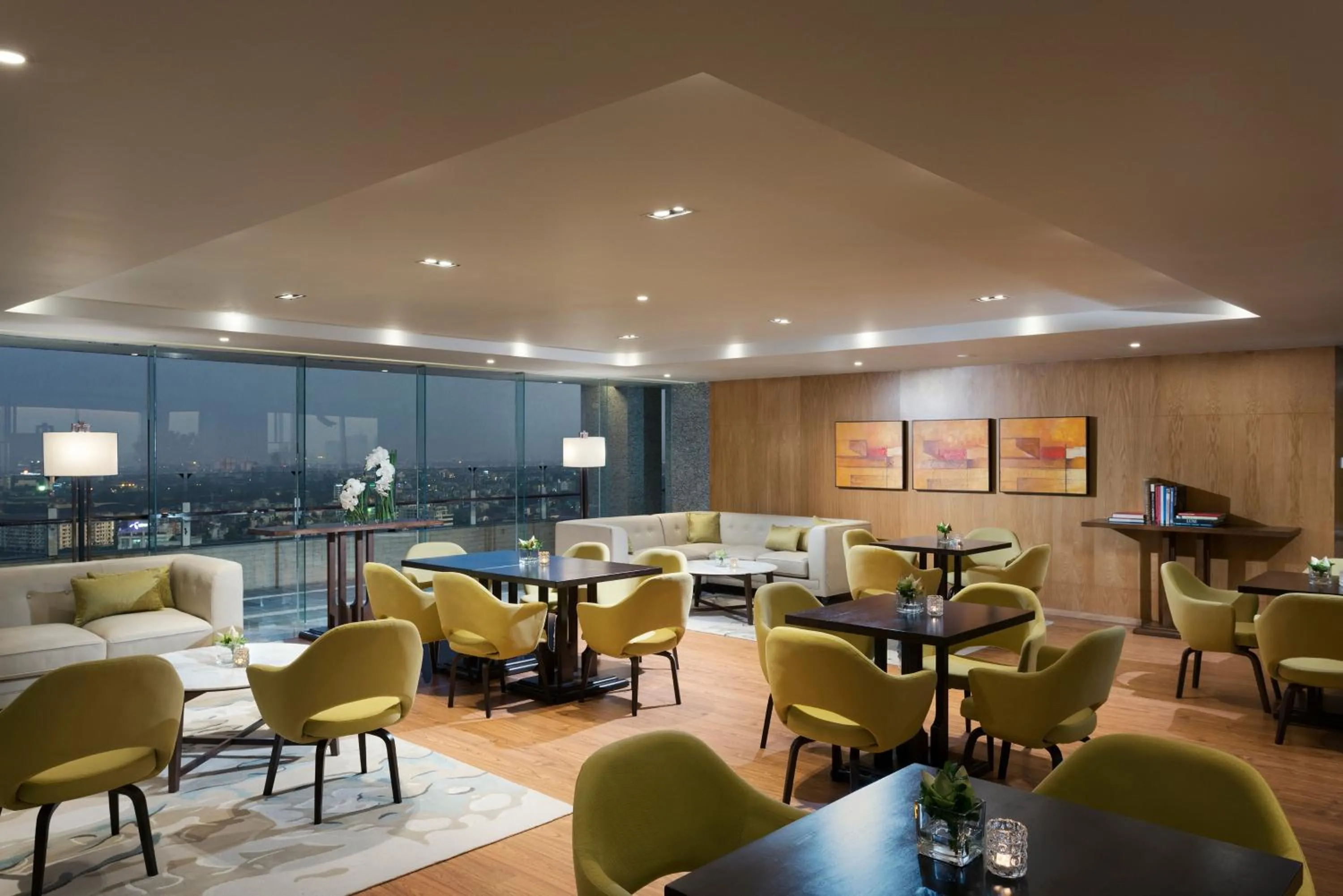 Suite The Level - single occupancy in Melia Yangon