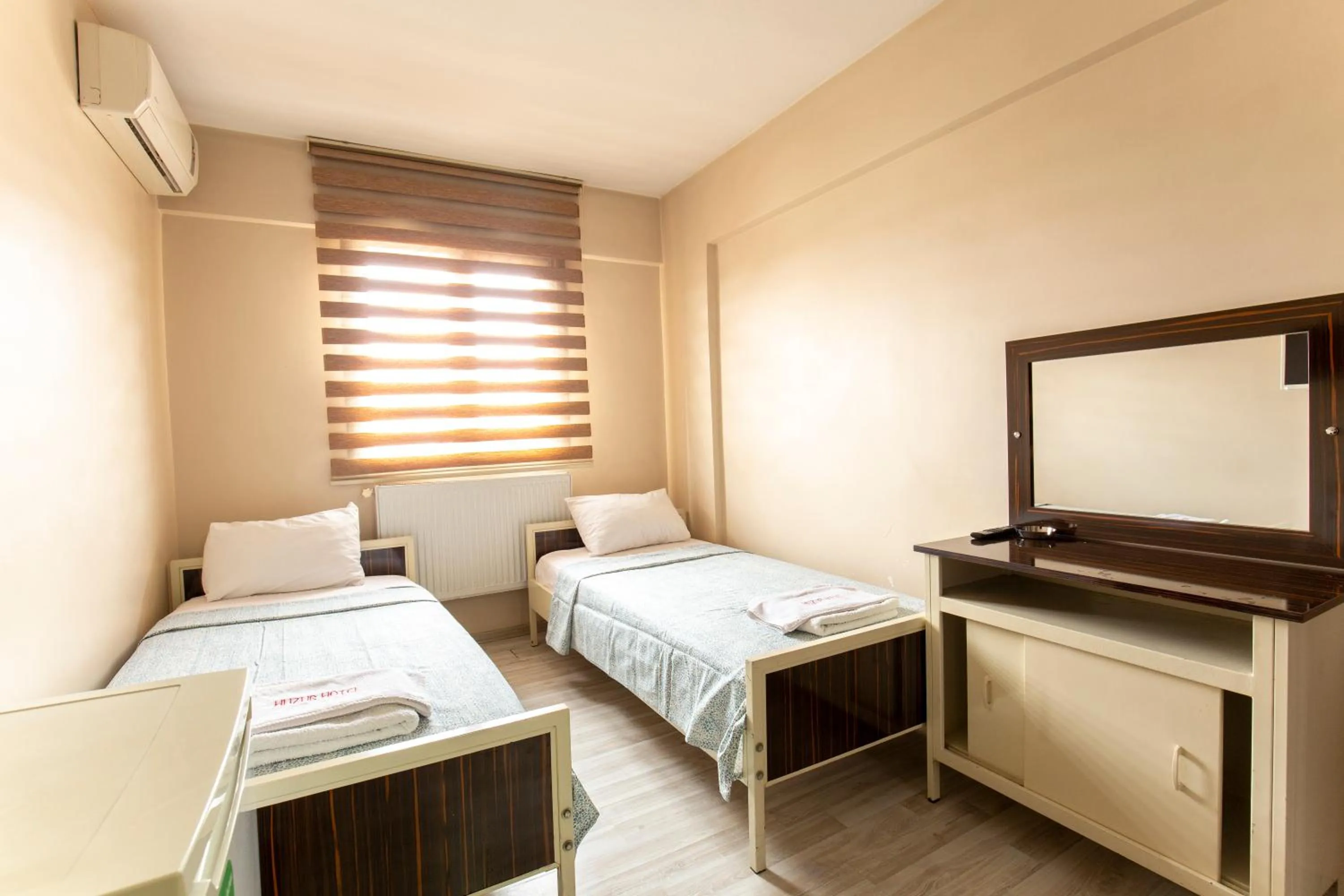Double or Twin Room with Private Bathroom in Beyoglu Huzur Hotel