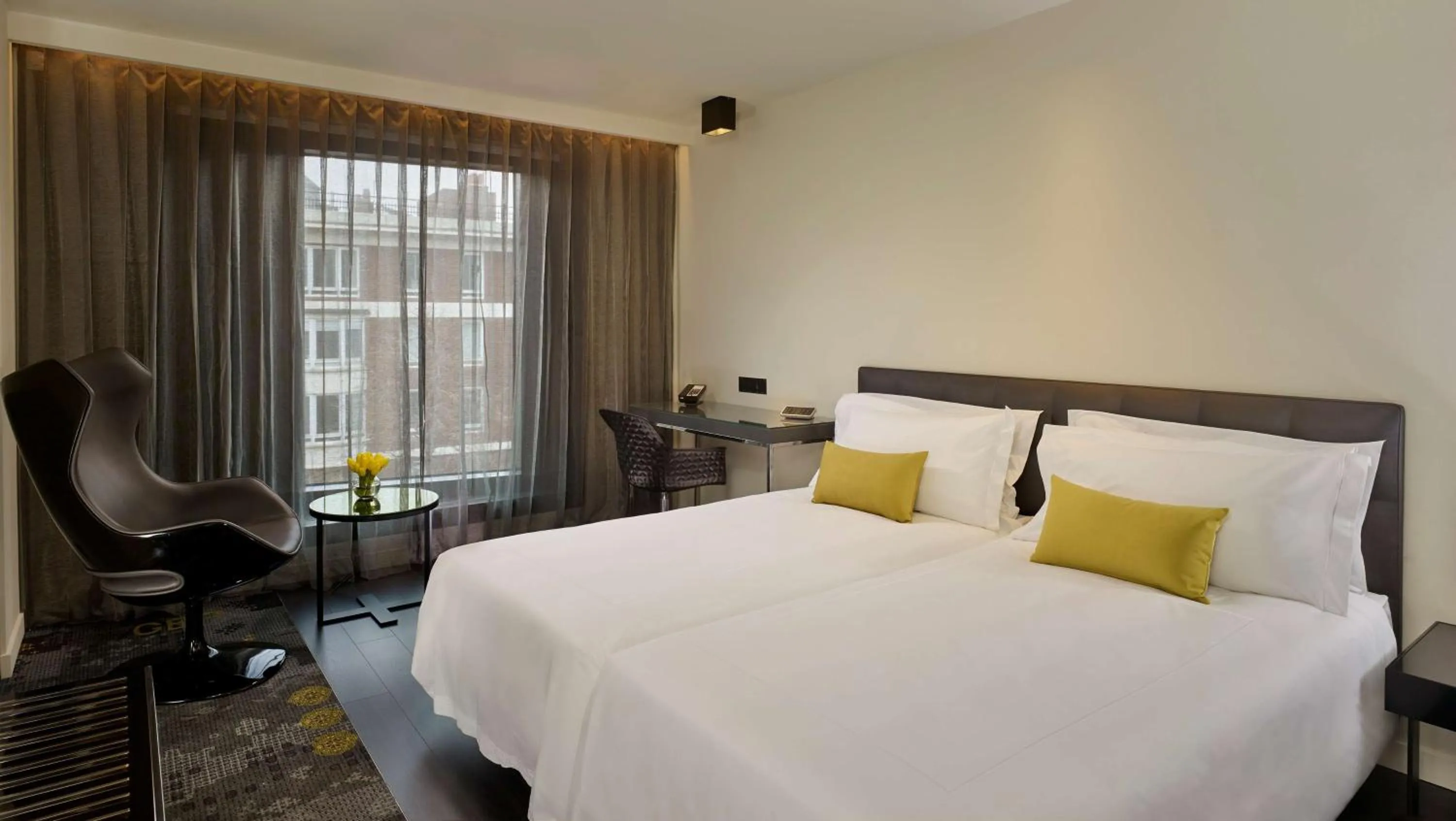 Superior Twin Room in Park Plaza London Waterloo