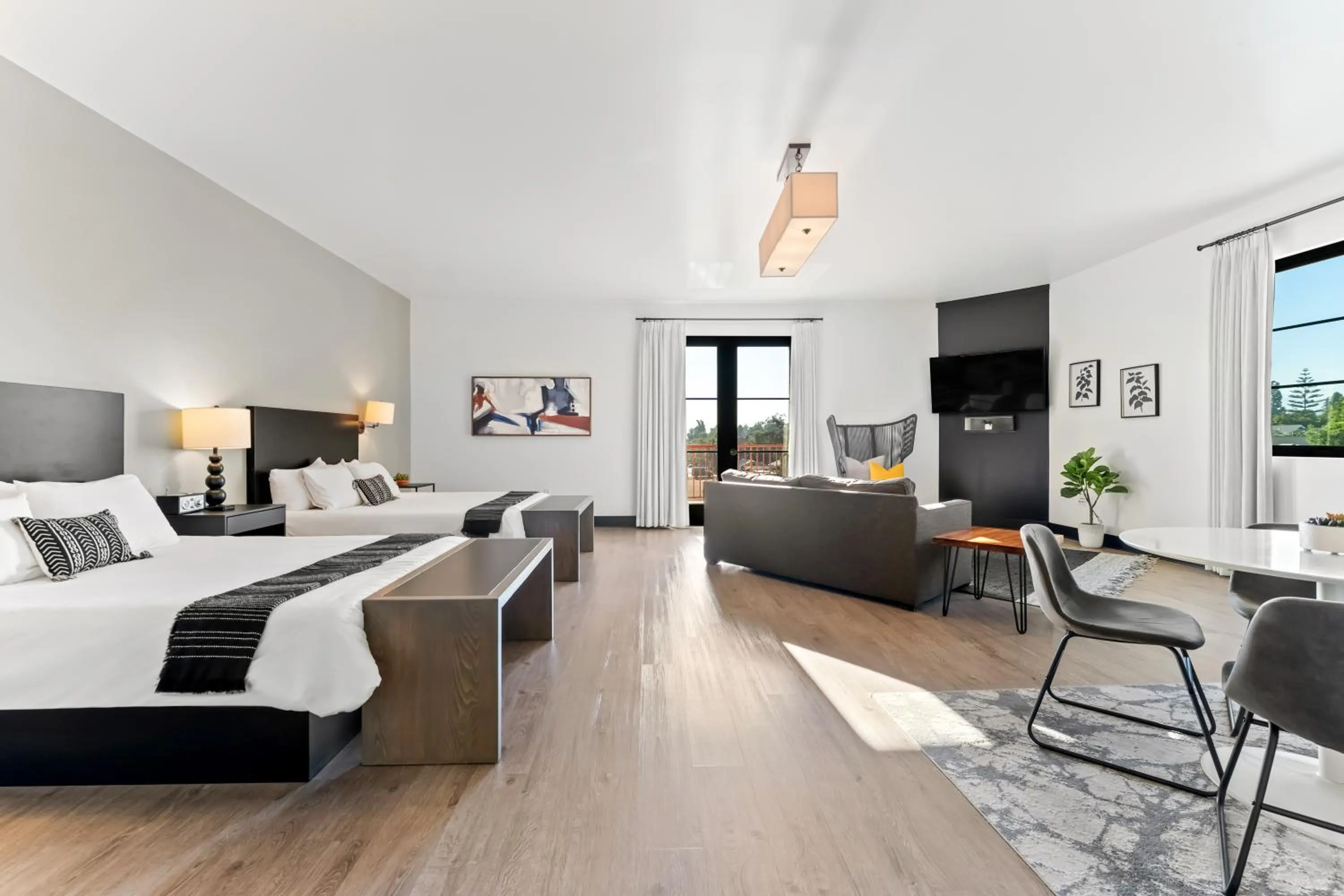 Executive Double Queen in Hotel Casa 425 + Lounge, A Four Sisters Inn