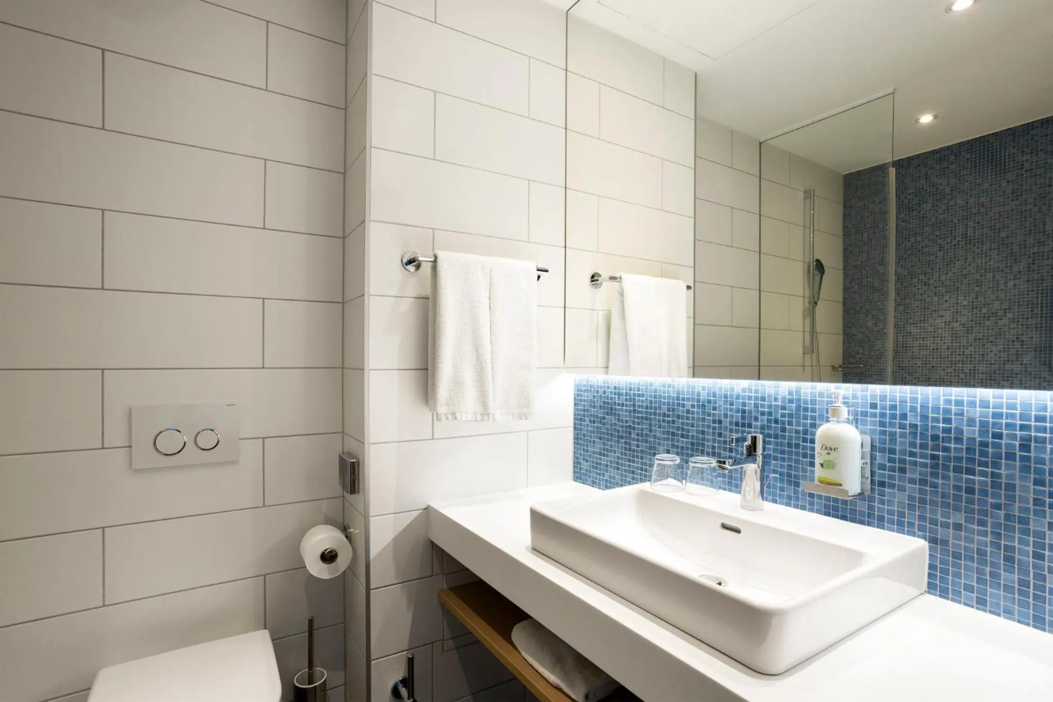 Standard Twin Room in Holiday Inn Express Munich City West by IHG
