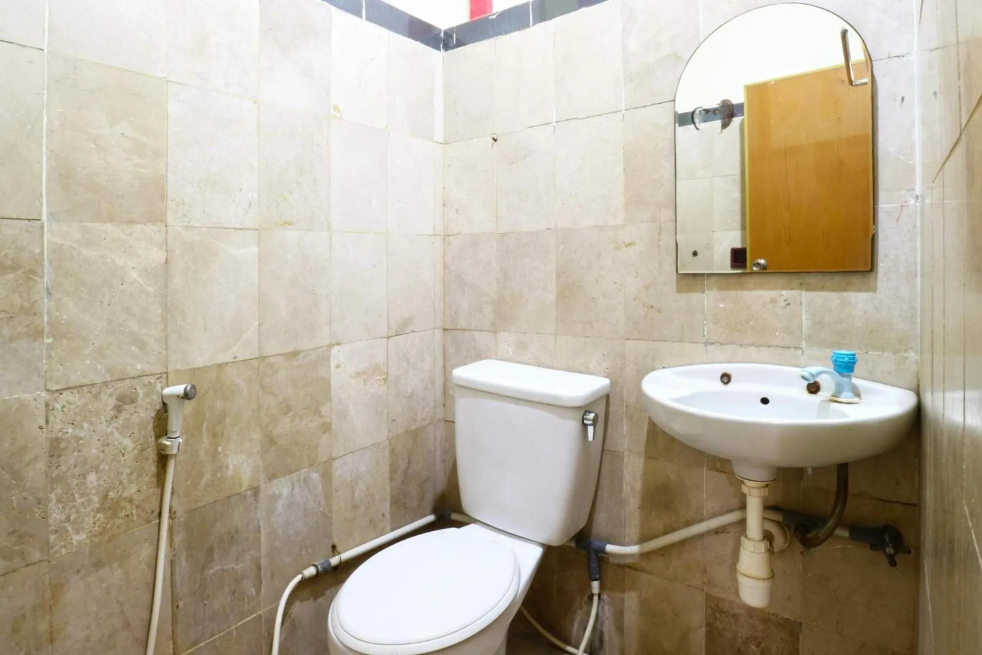 Superior Twin Room in Wisma Gading Indah 1