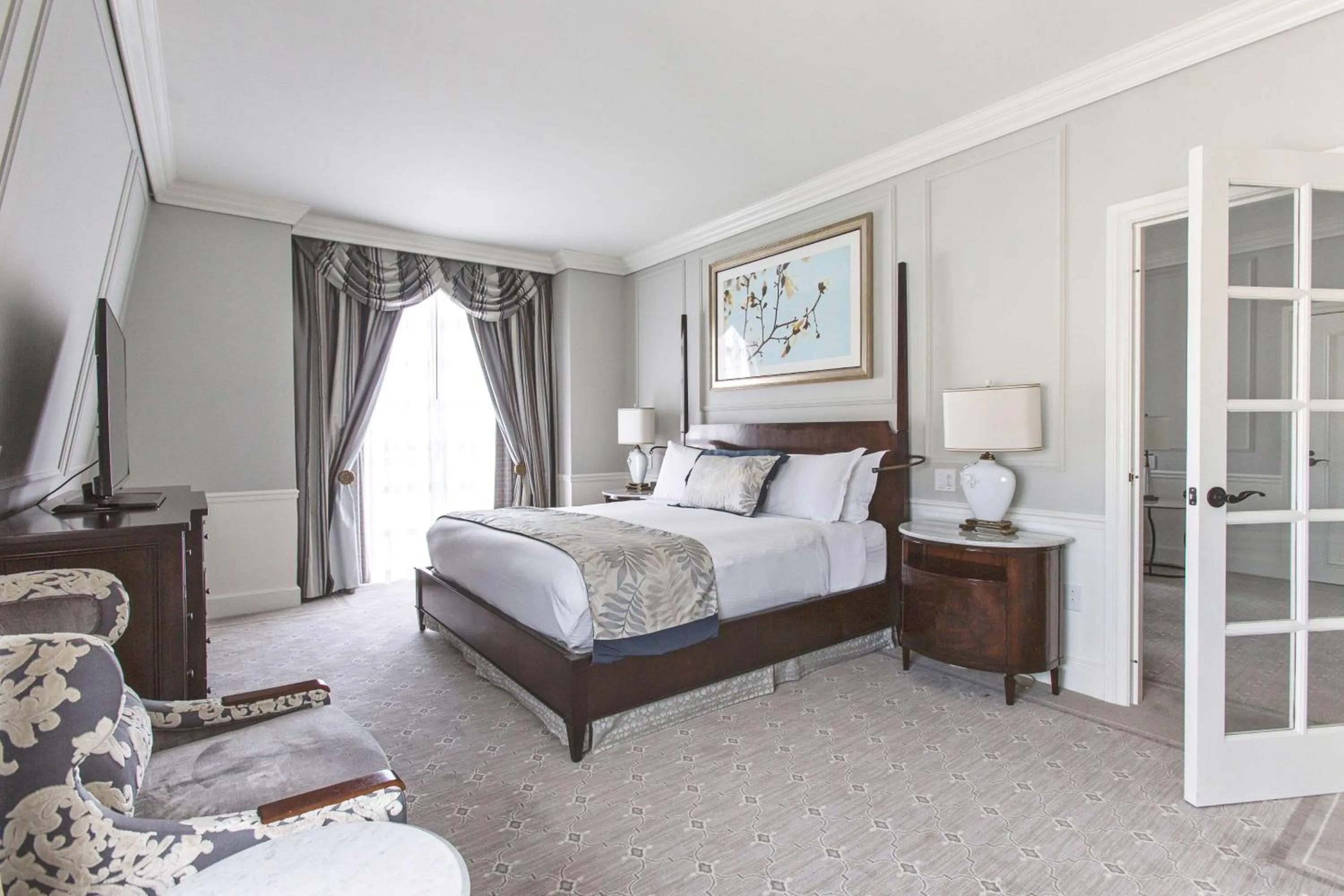 One-Bedroom Suite in The Charleston Place