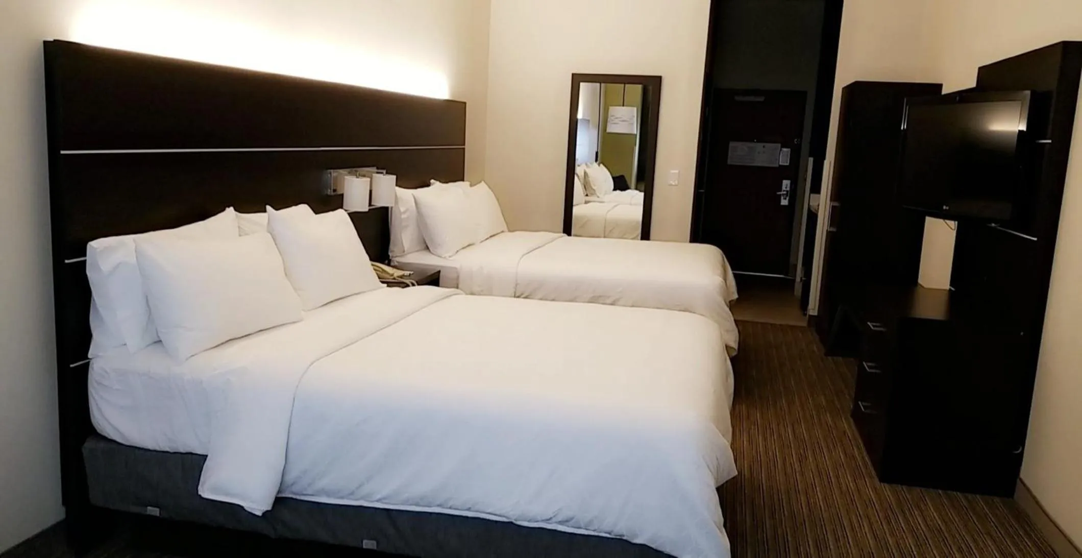 Standard Room with Two Queen Beds in Holiday Inn Express Madera by IHG