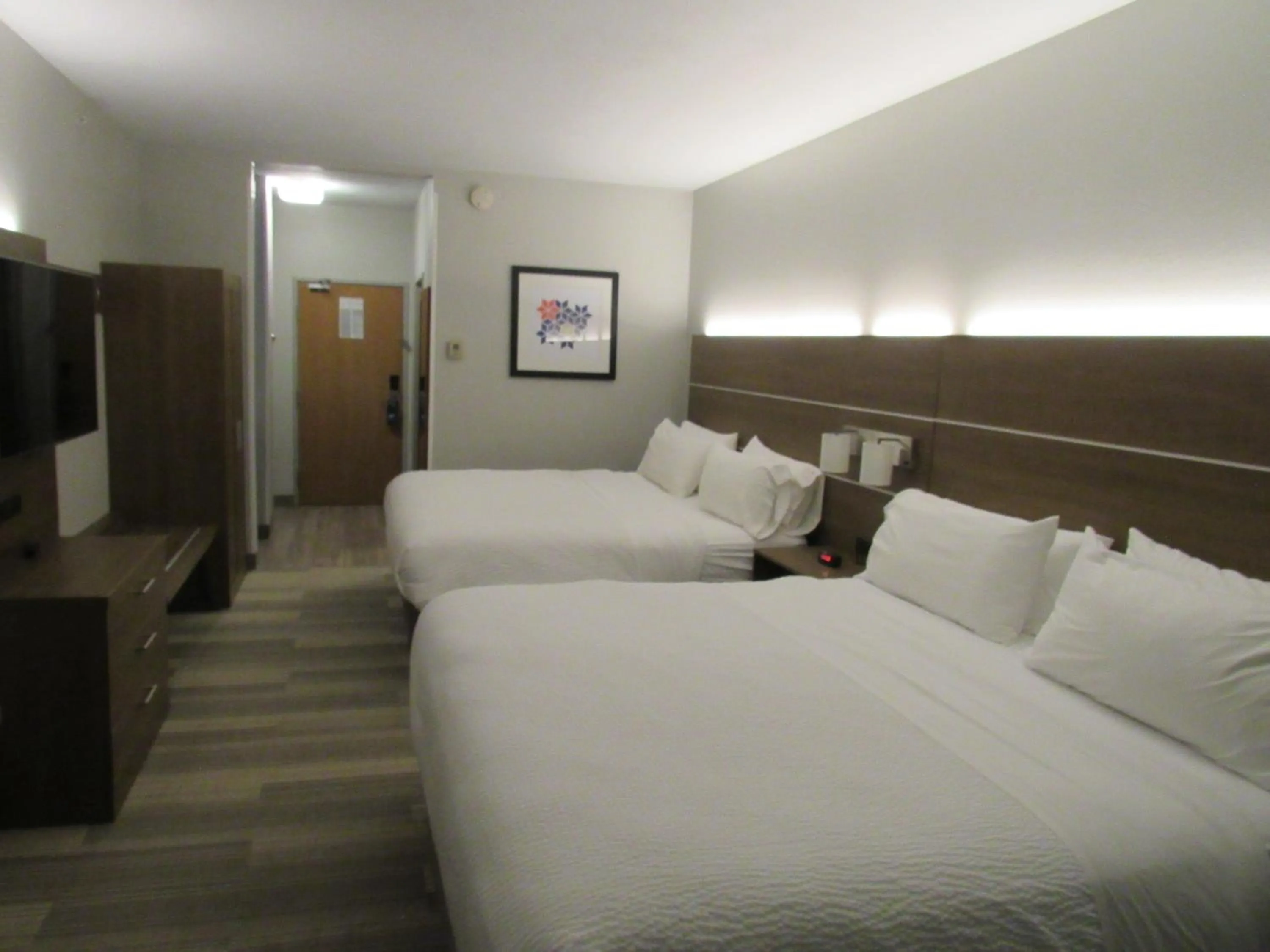 Standard King Room with Two King Beds in Holiday Inn Express Hotel & Suites Lincoln South by IHG