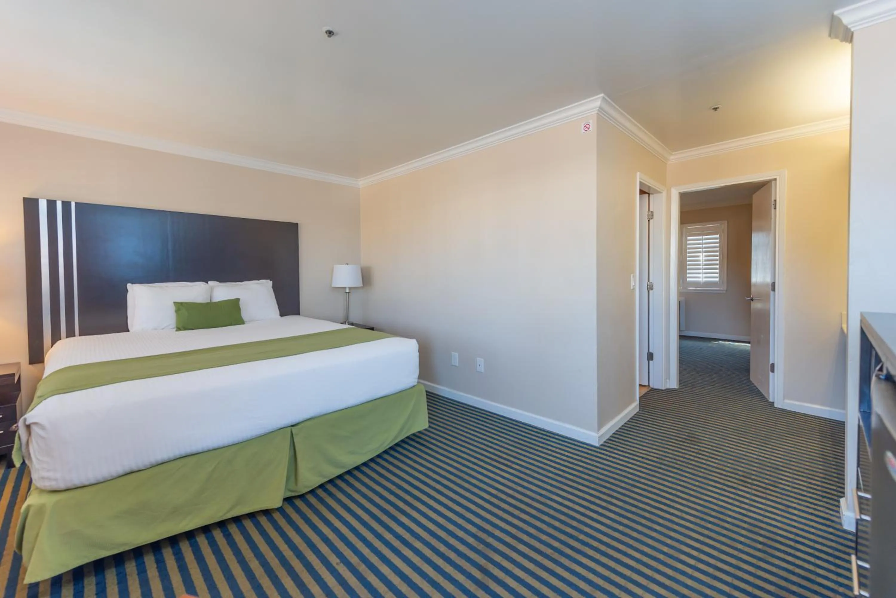 King Room with Two King Beds in Ocean Pacific Lodge