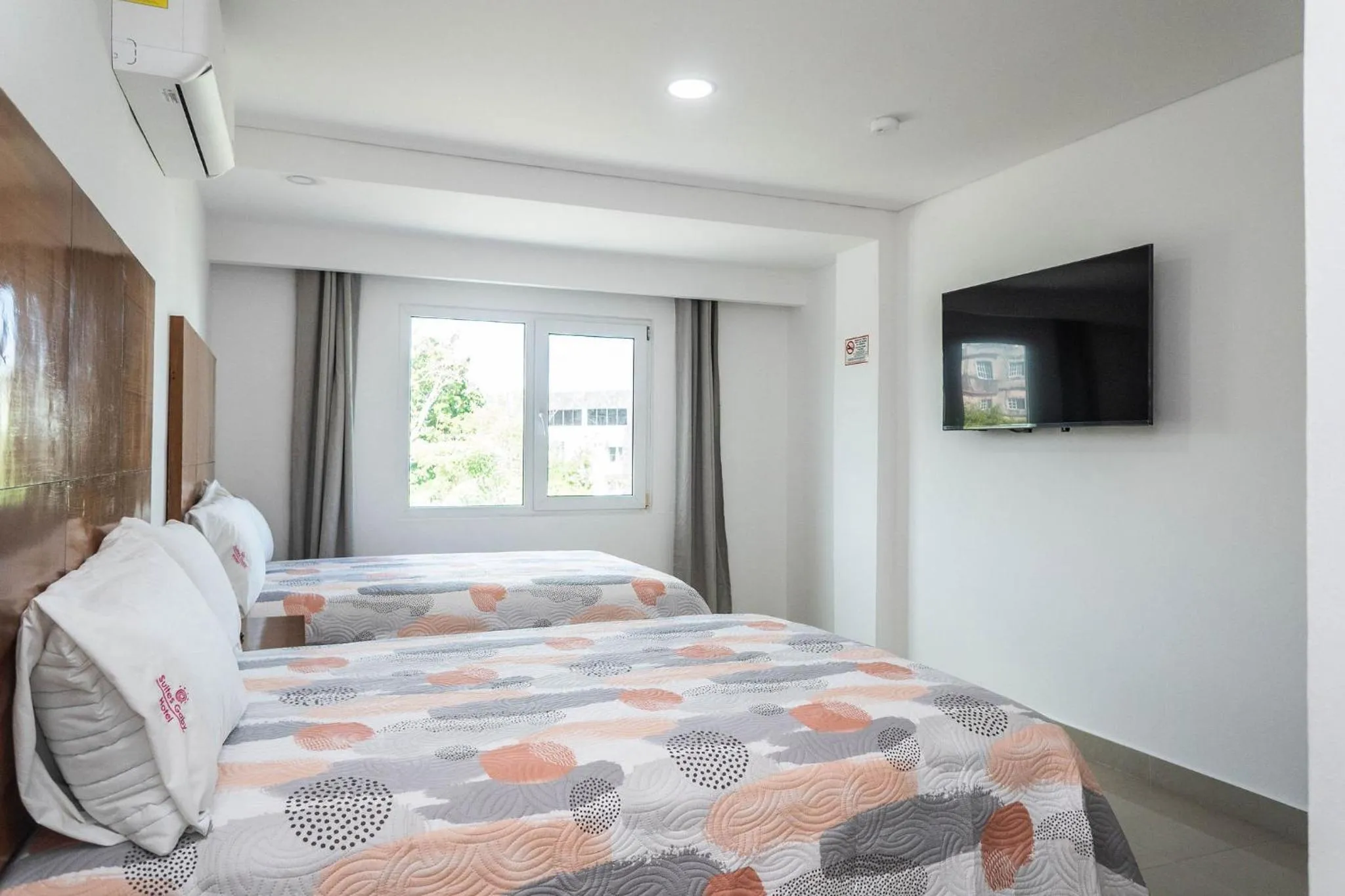 Superior Double Room with Two Double Beds in Hotel Suites Gaby