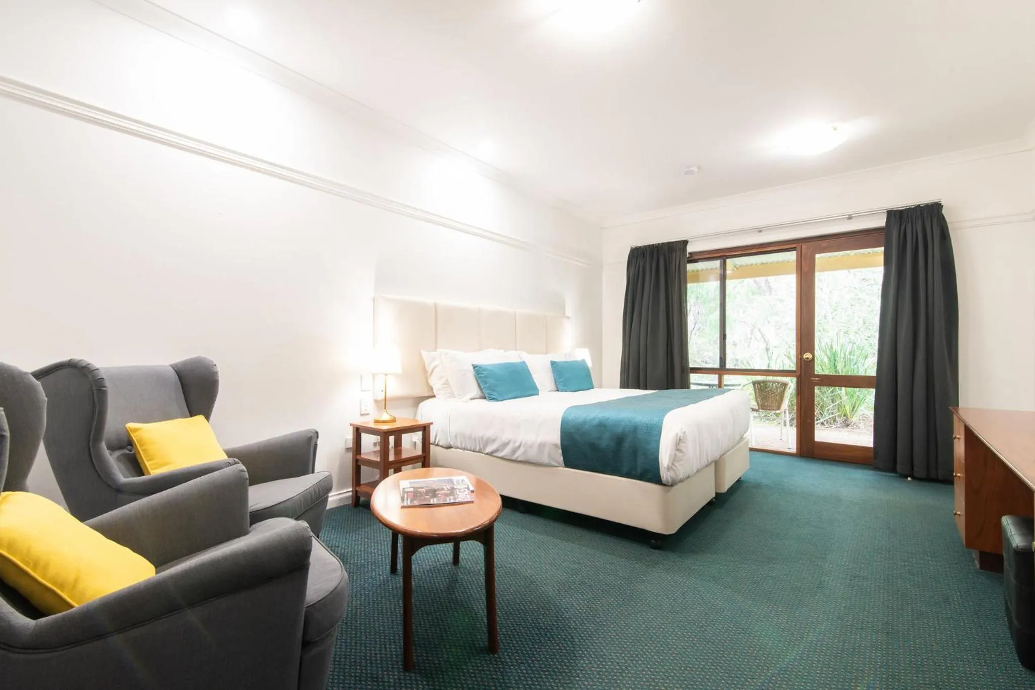 Deluxe King Room in Grande Escape Resort