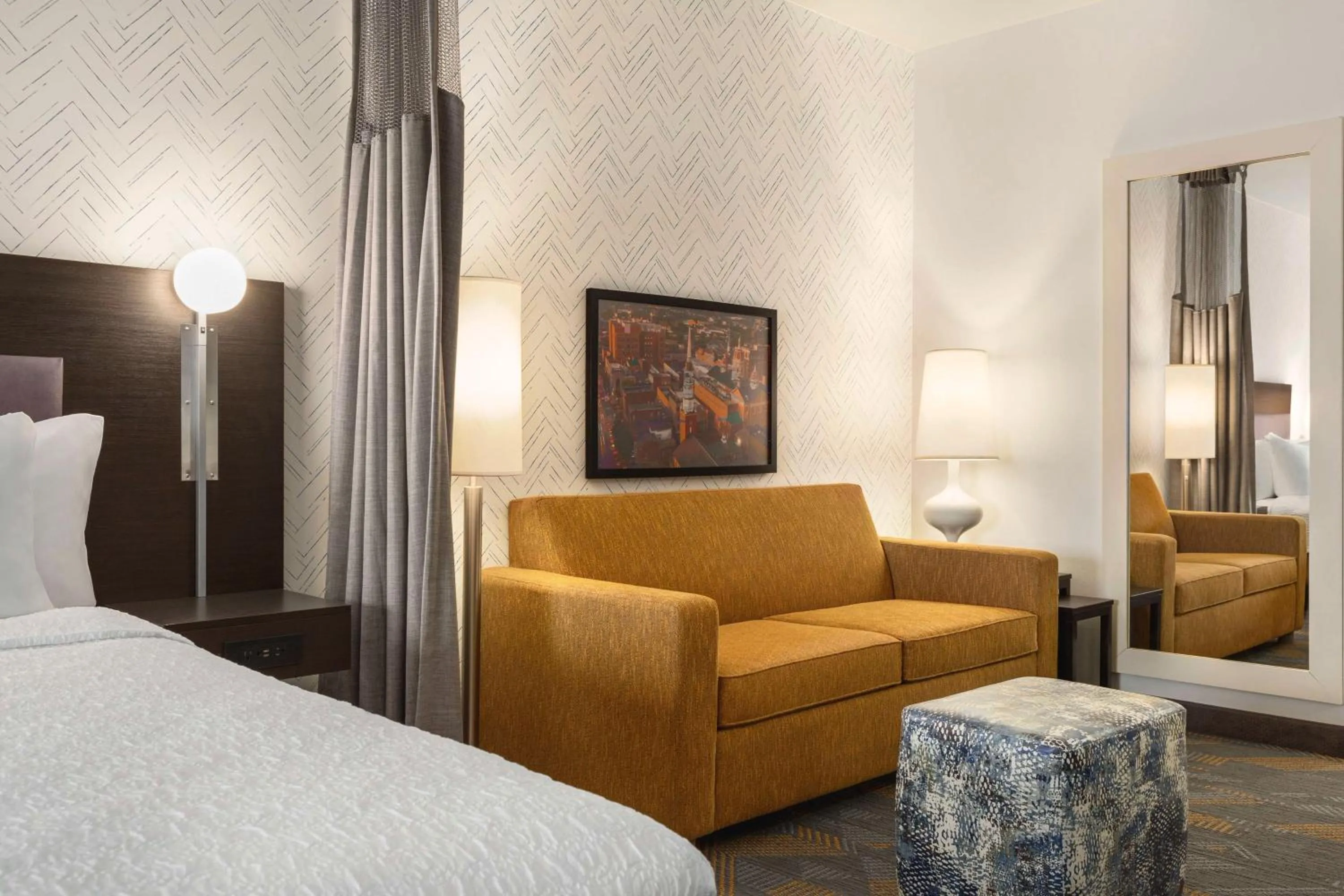 Studio Suite with Two Queen Beds - Hearing Access/Non-Smoking in Home2 Suites By Hilton York