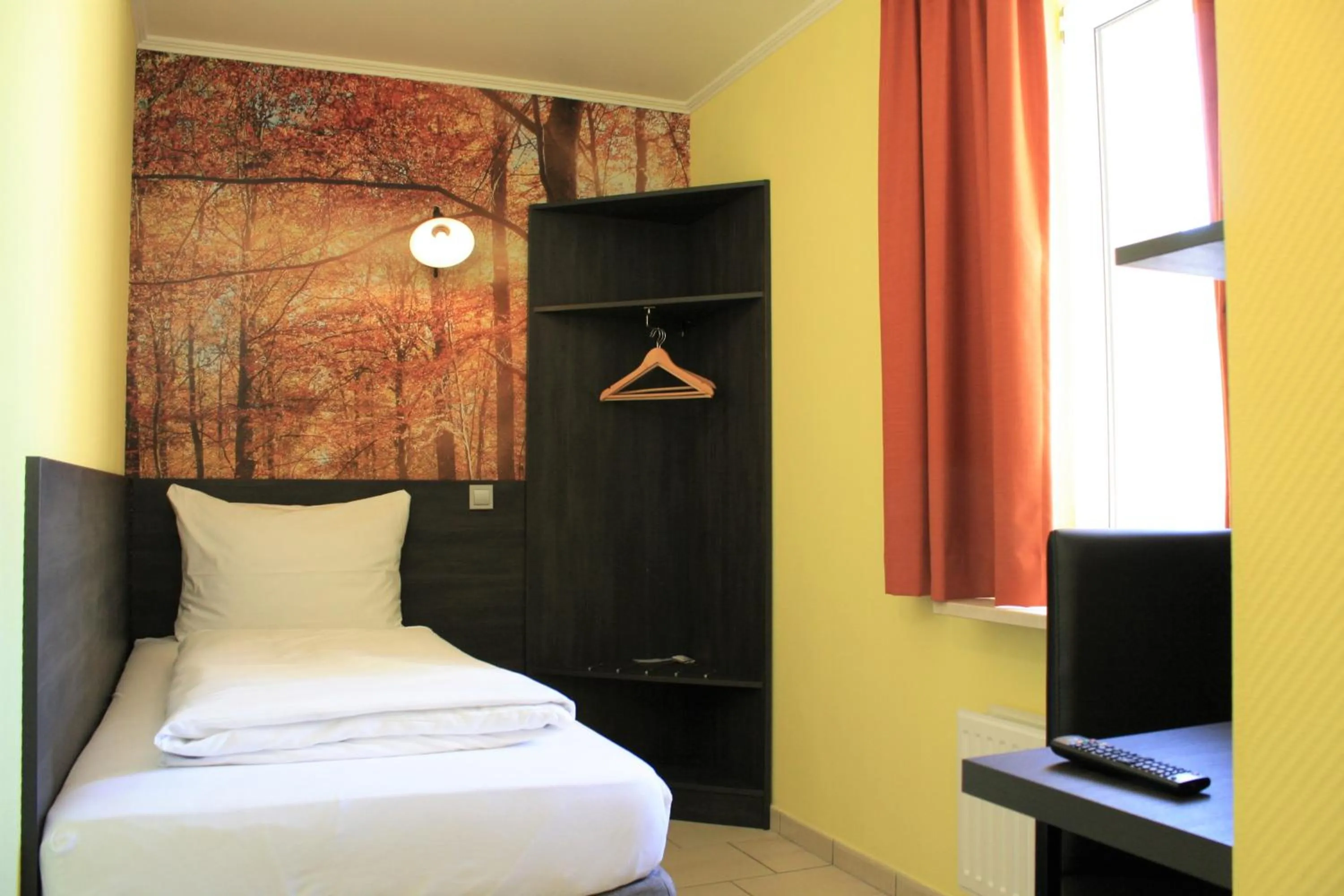 Single Room in BIVIUS Hotel Restaurant Luxembourg