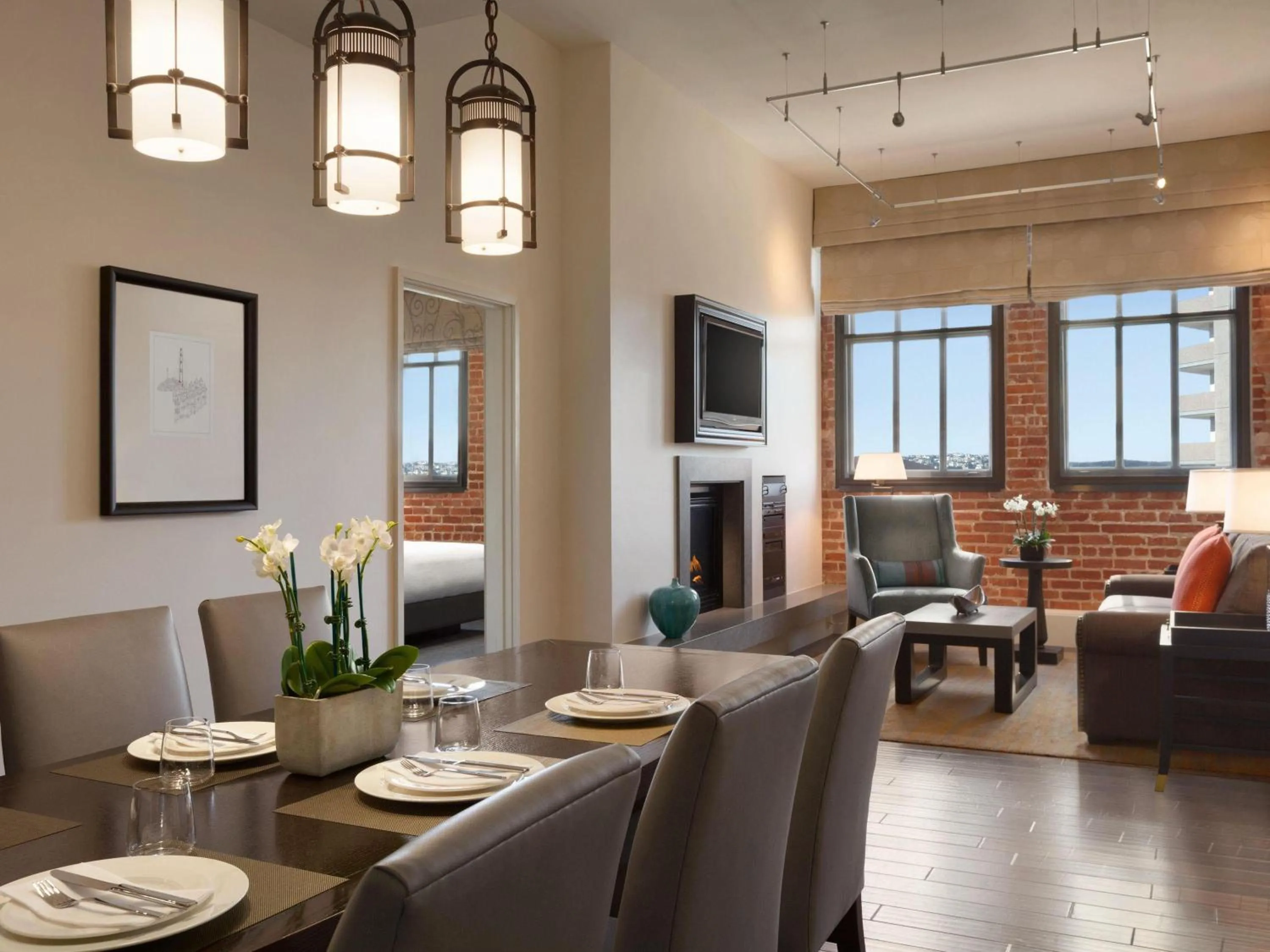 Three Bedroom Residence with Three King Beds and Sofa bed in The Fairmont Heritage Place Ghirardelli Square