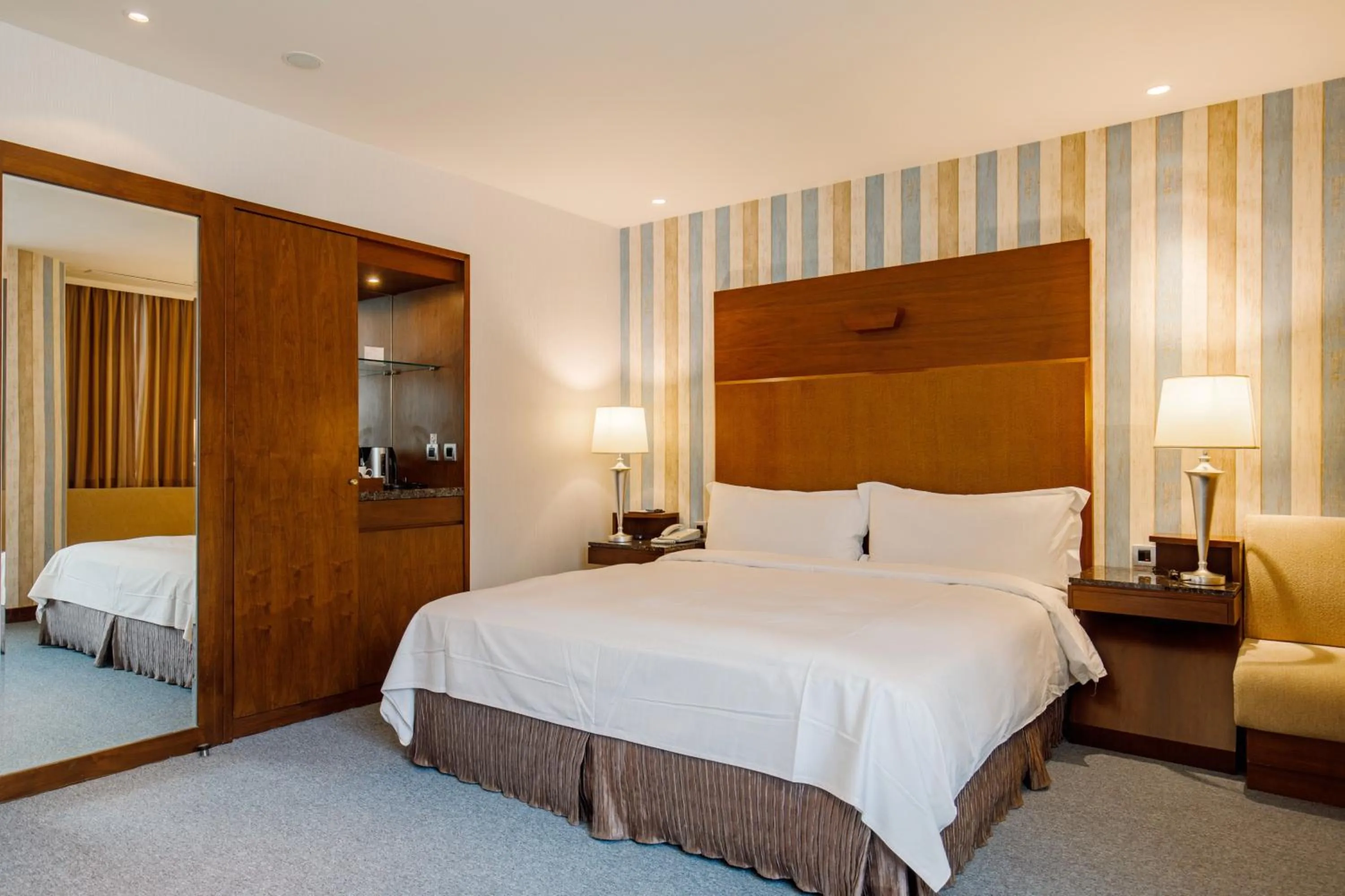 Deluxe Double Room with Taipei 101 View in Hotel HD Palace