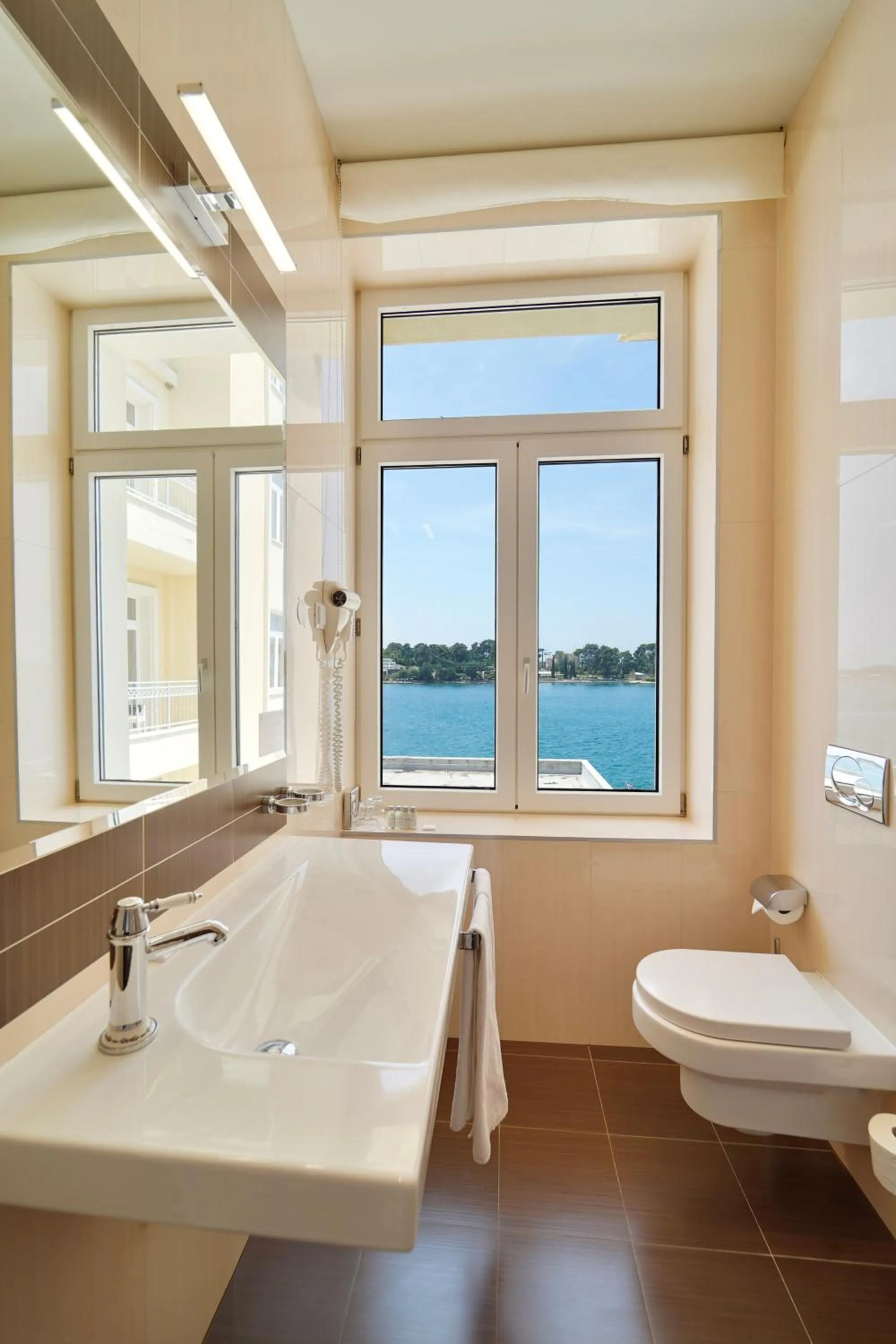 Family Suite with Balcony in BO Hotel Palazzo