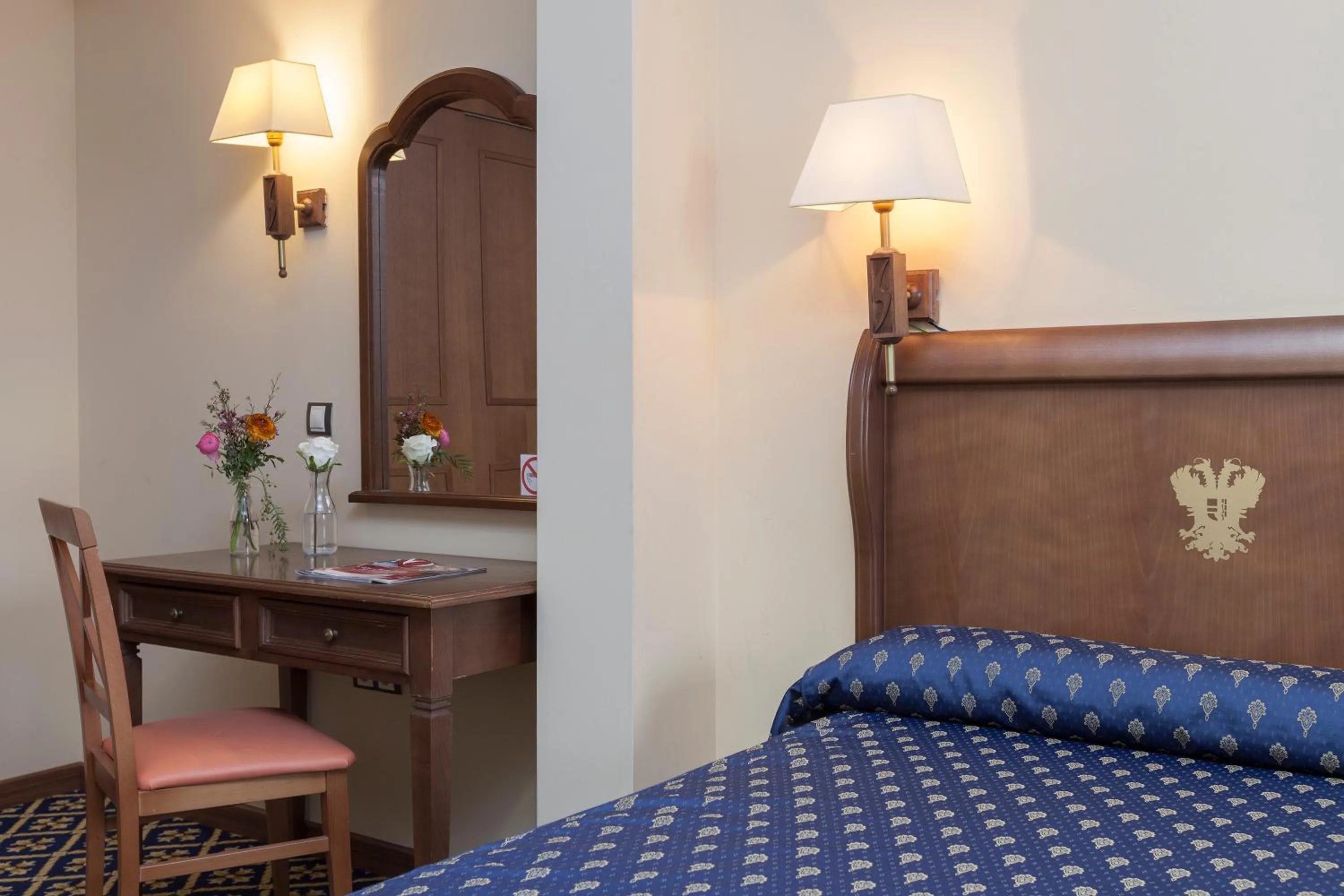 Single Room in Agora Juan de Austria