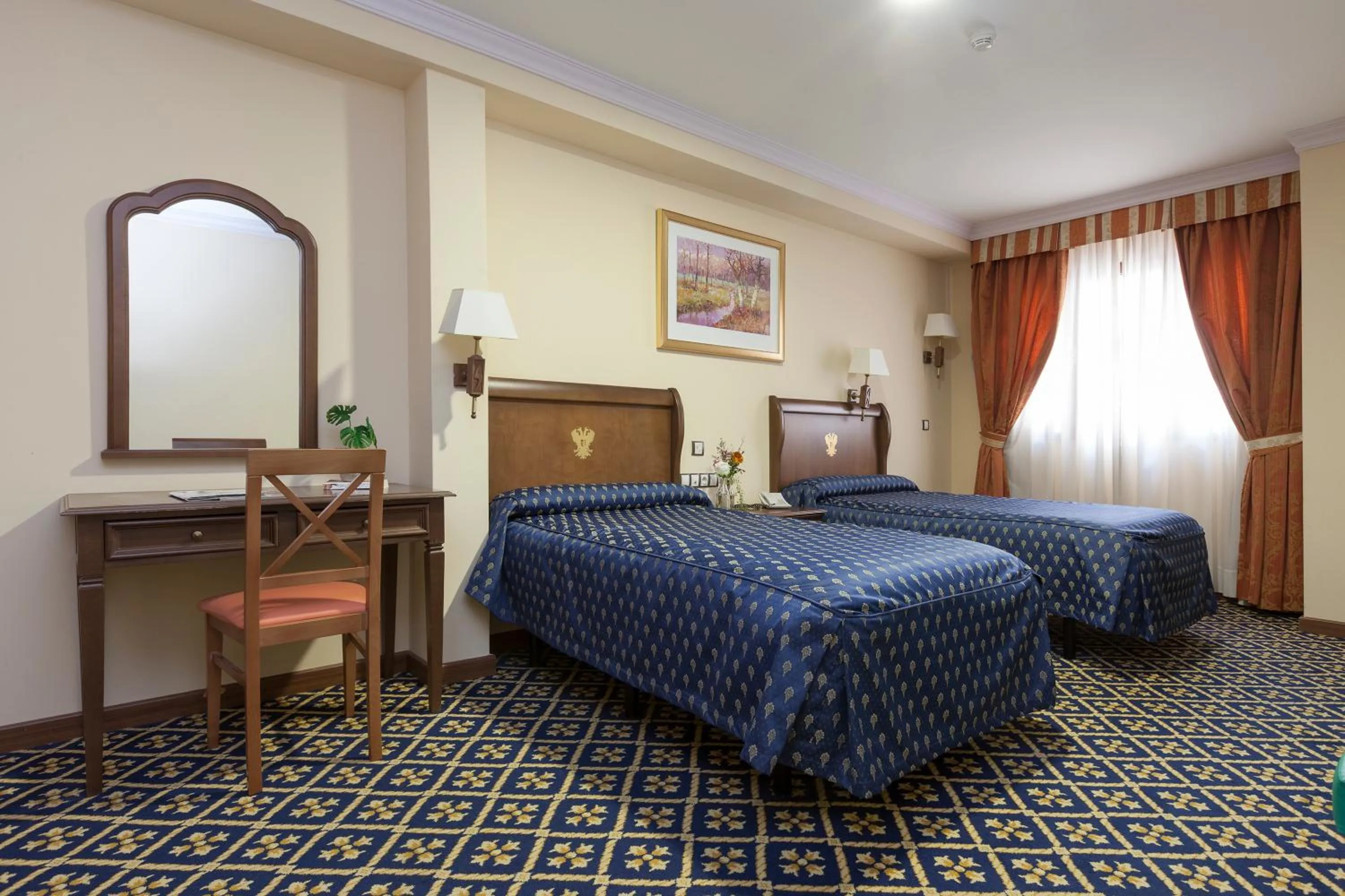 Twin Room in Agora Juan de Austria