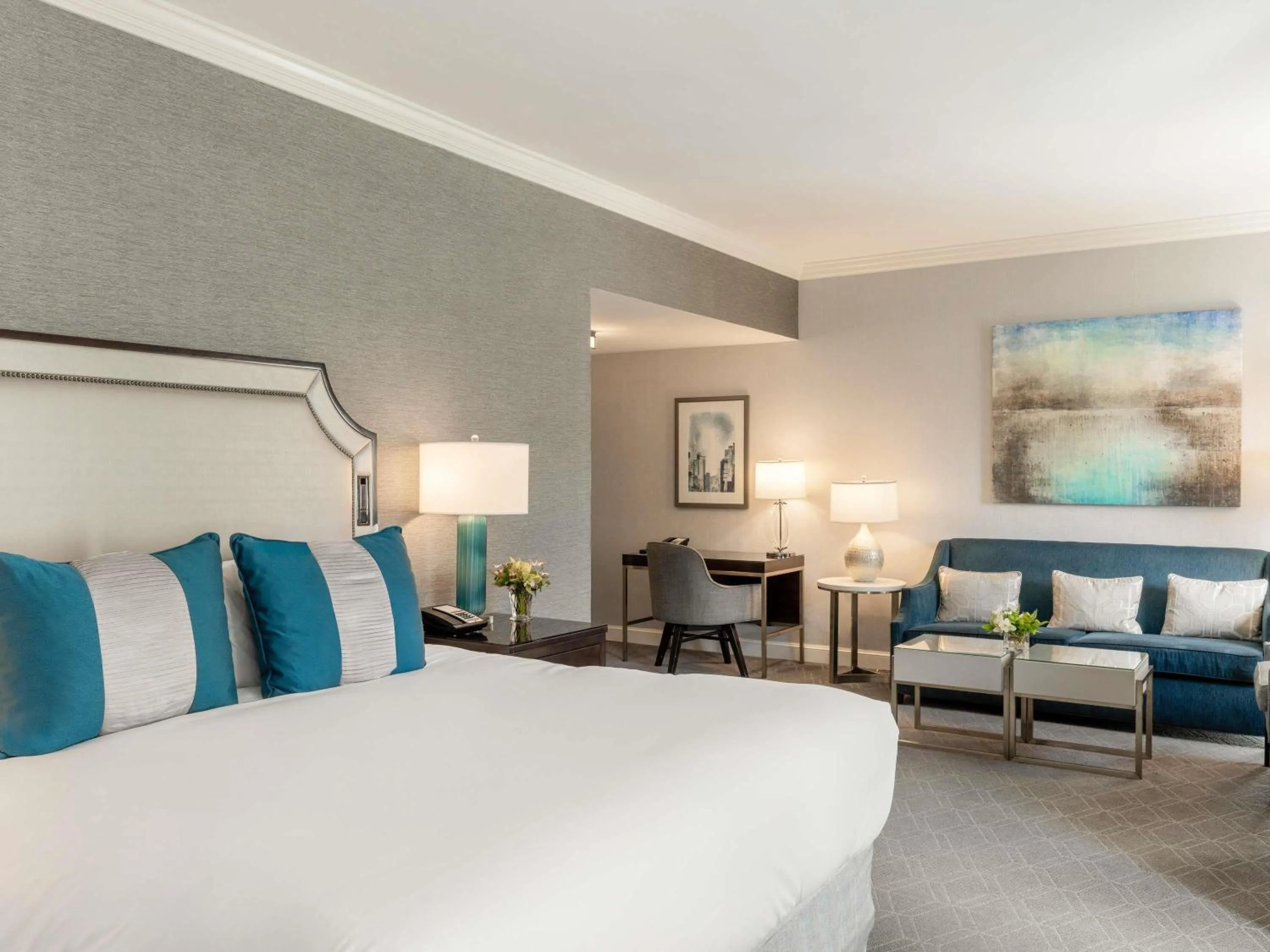 Grand One-Bedroom King Suite in Fairmont Olympic Hotel