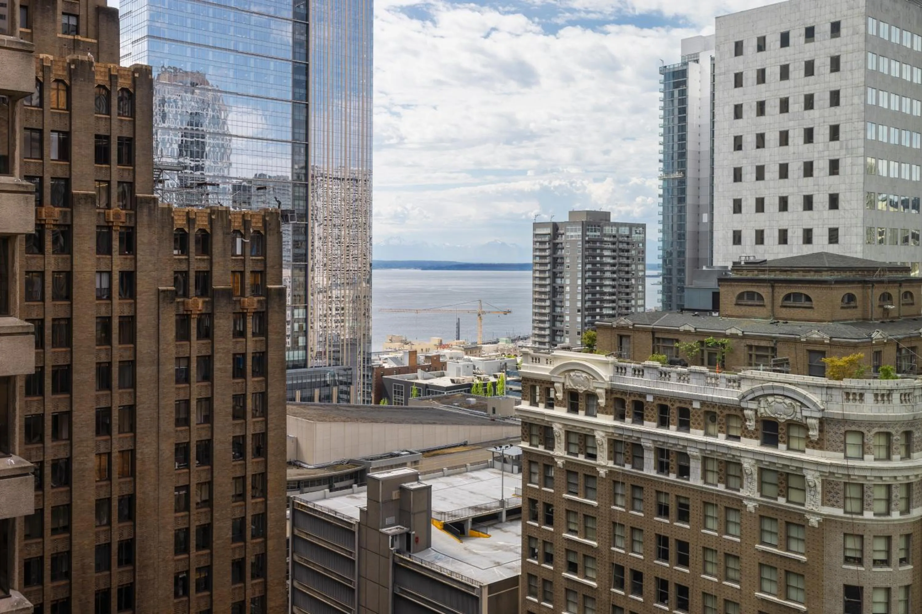 Signature King Room with View - Hearing Accessible/High Floor in Fairmont Olympic Hotel