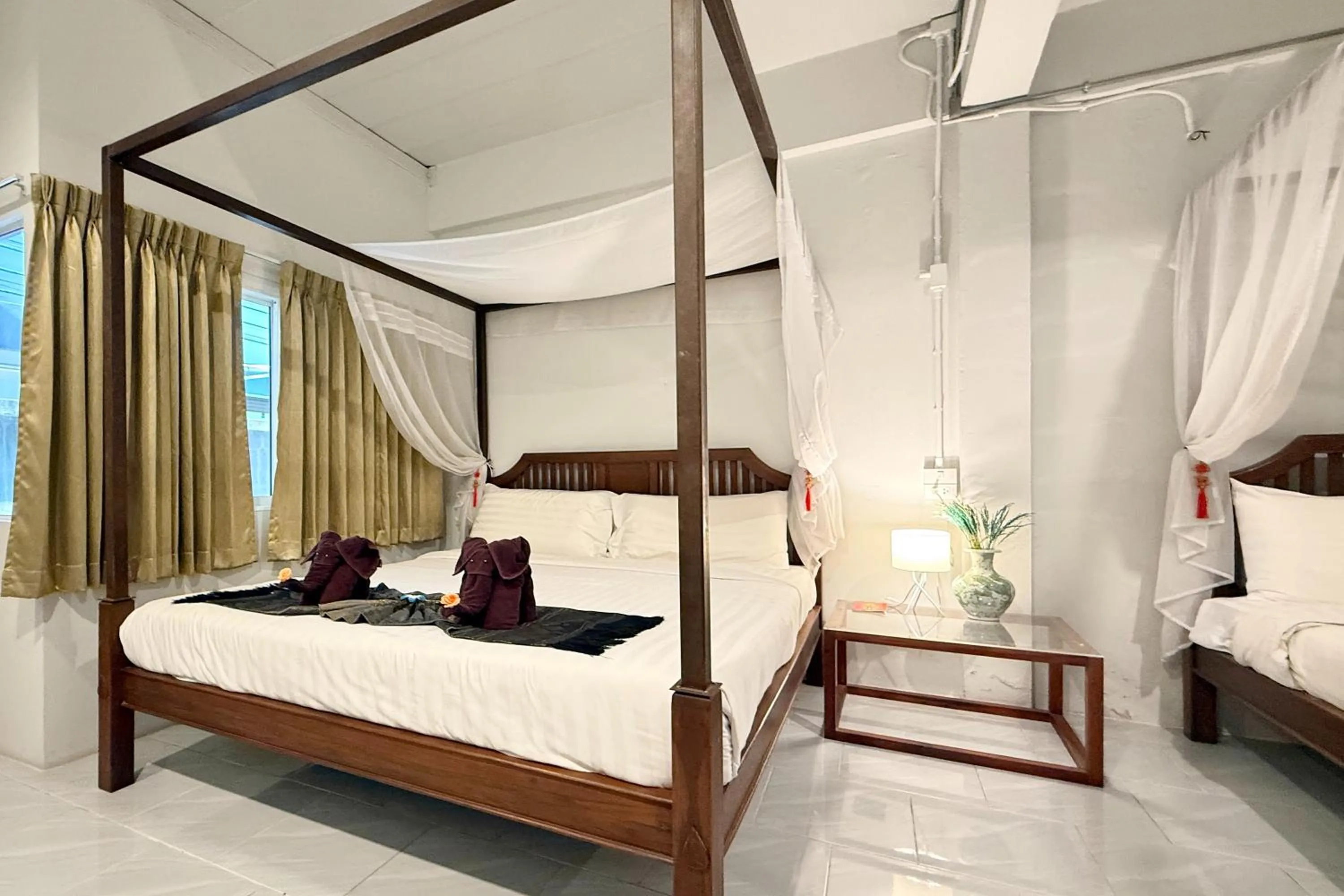 Superior Triple Room in Sabaidee Chiangmai Hotel