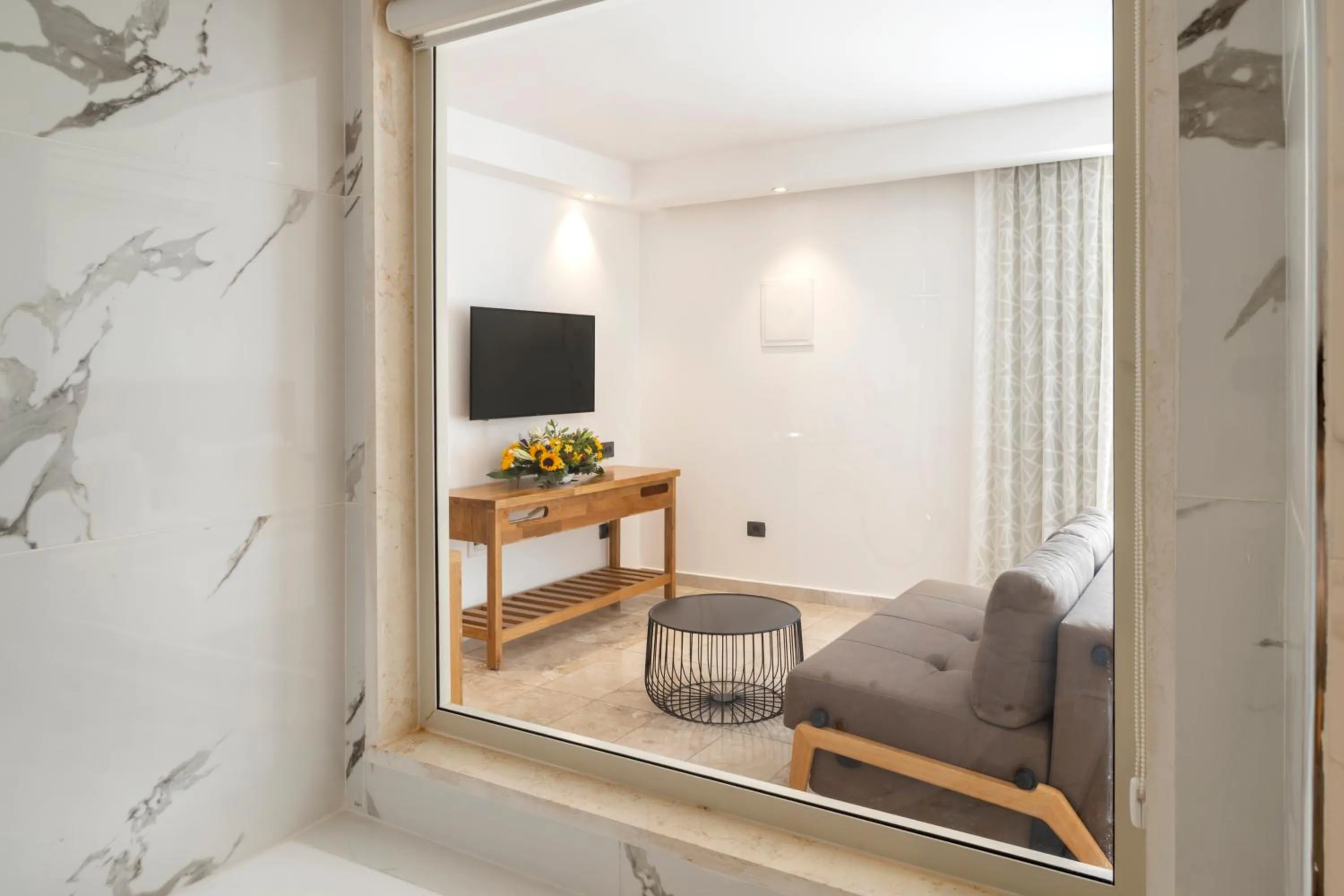 Junior Room - single occupancy in Ramon Suites by Smart Hotels