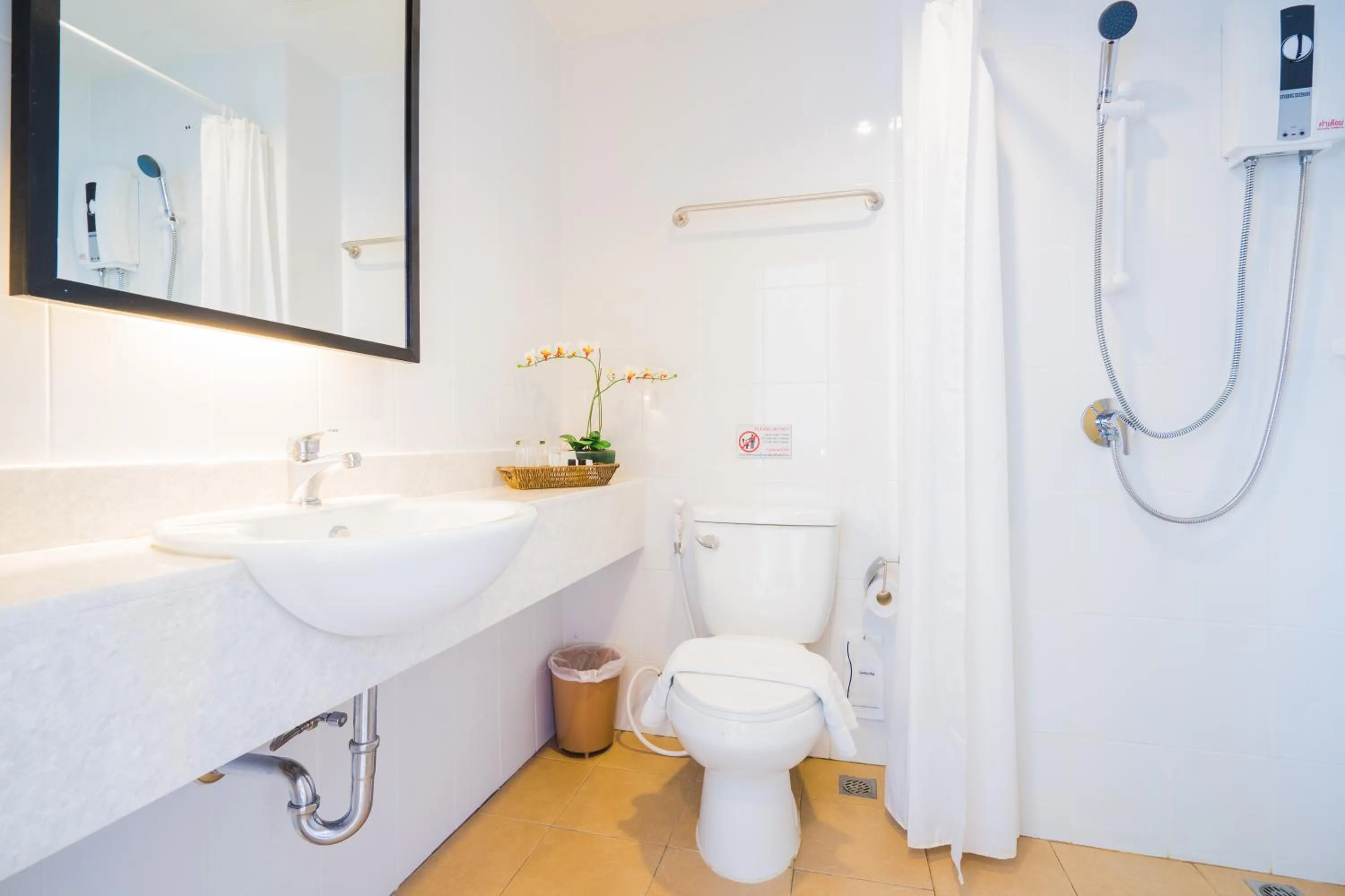 Deluxe Double Room in Vapa Hotel - SHA Extra Plus