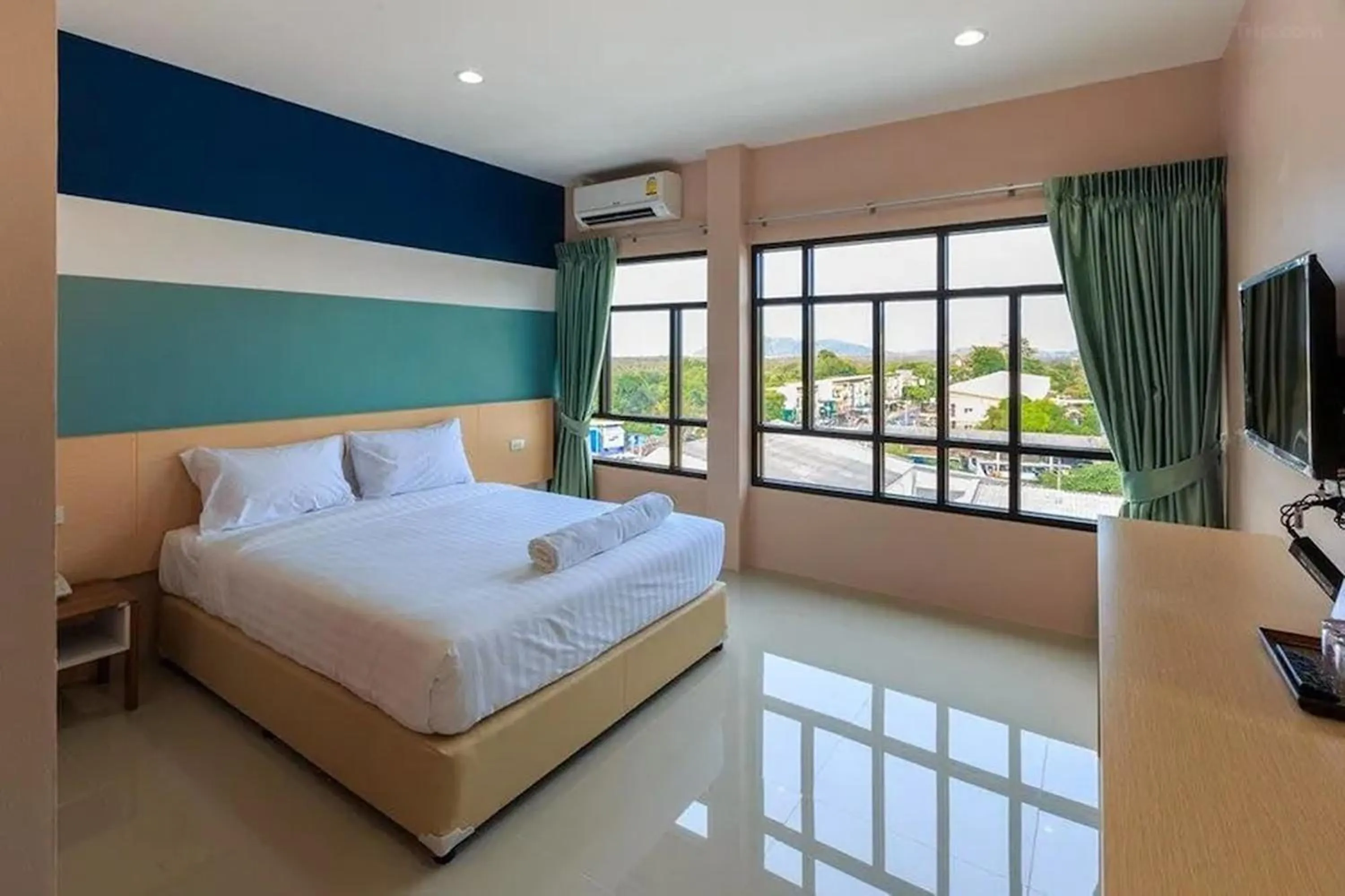 Superior Double Room in JJ Residence Phuket Town