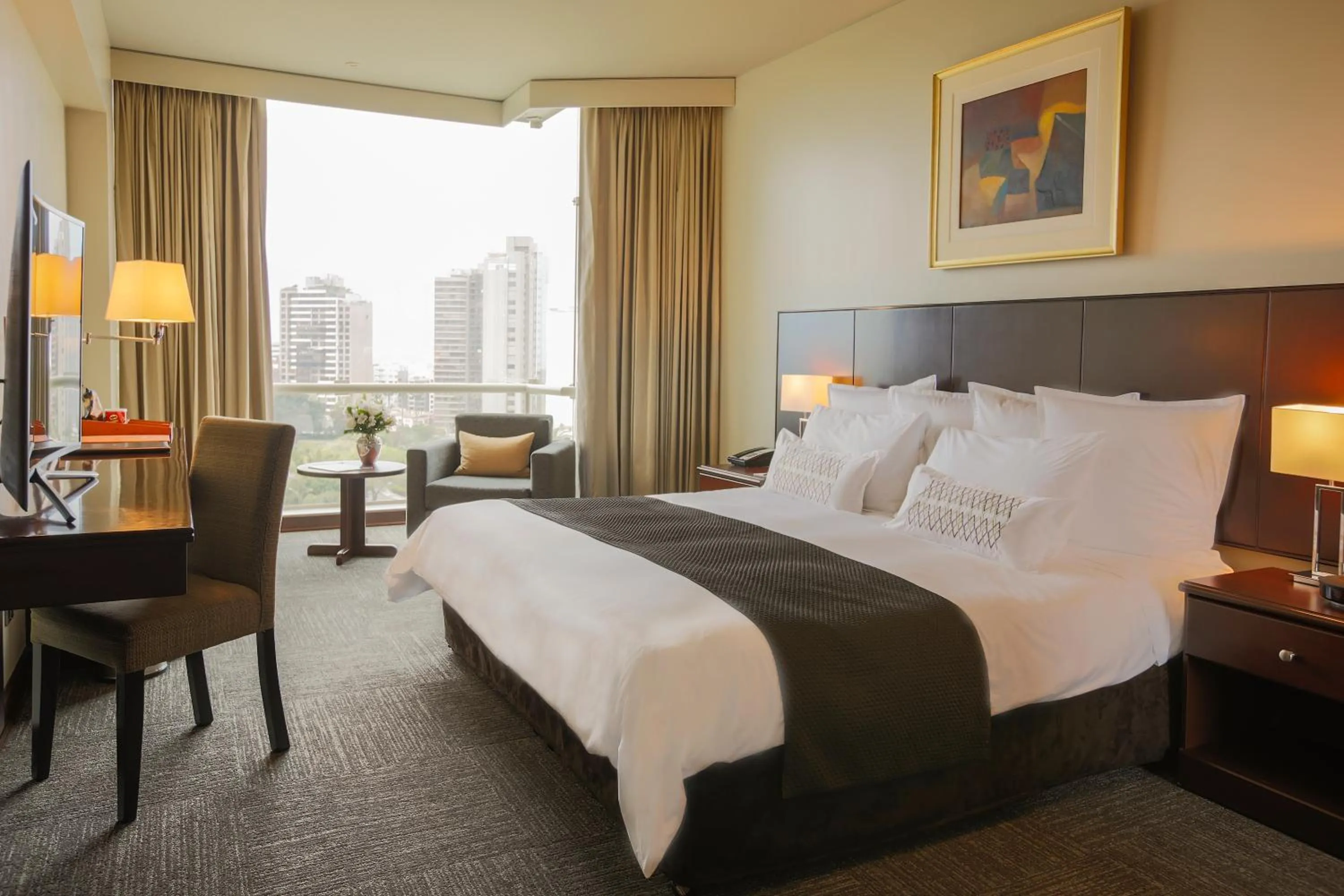 Superior King Room in Delfines Hotel & Convention Center