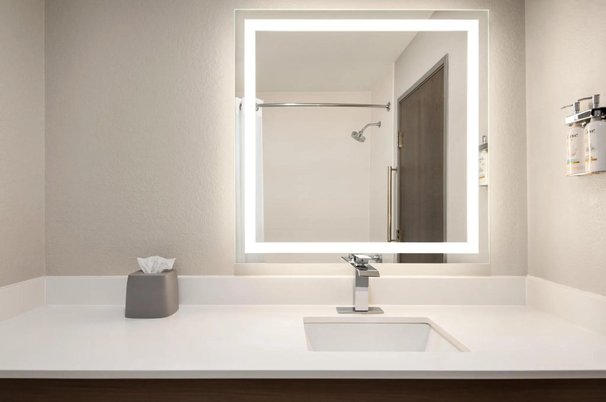 Suite with Two Queen Beds in Holiday Inn Express Morgantown by IHG