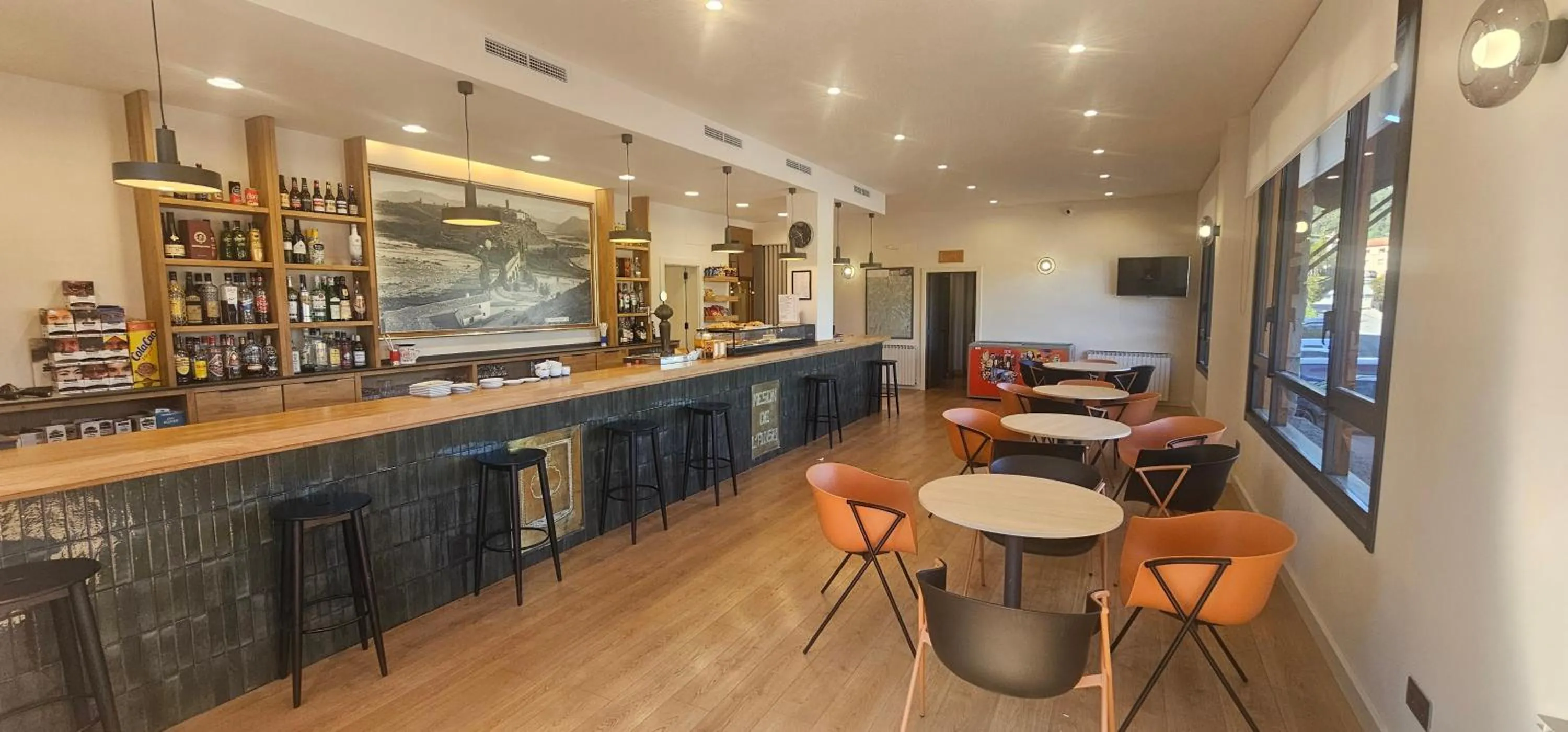 Economy Double or Twin Room in Hotel Meson de L’Ainsa