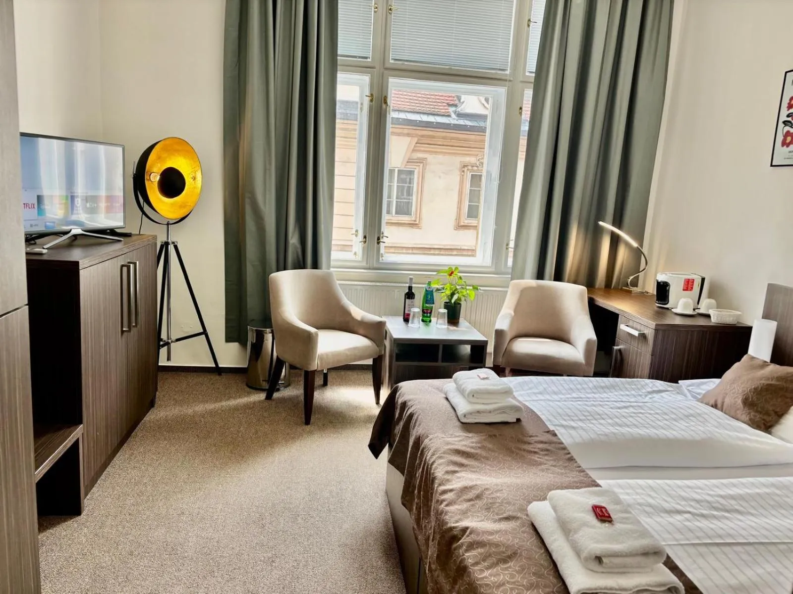 Superior Double Room in Apartments Embassy by LH