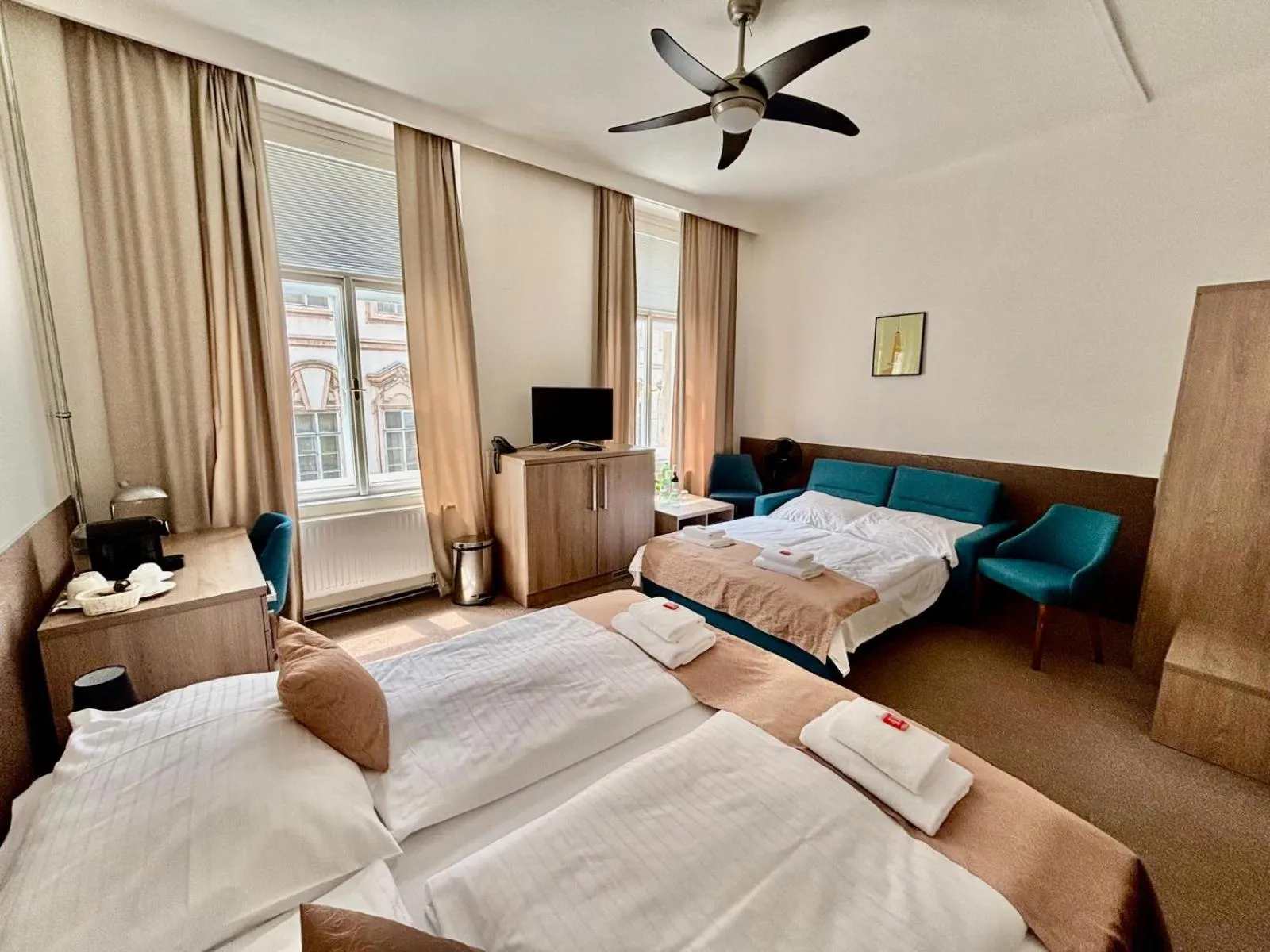 Junior Suite in Apartments Embassy by LH